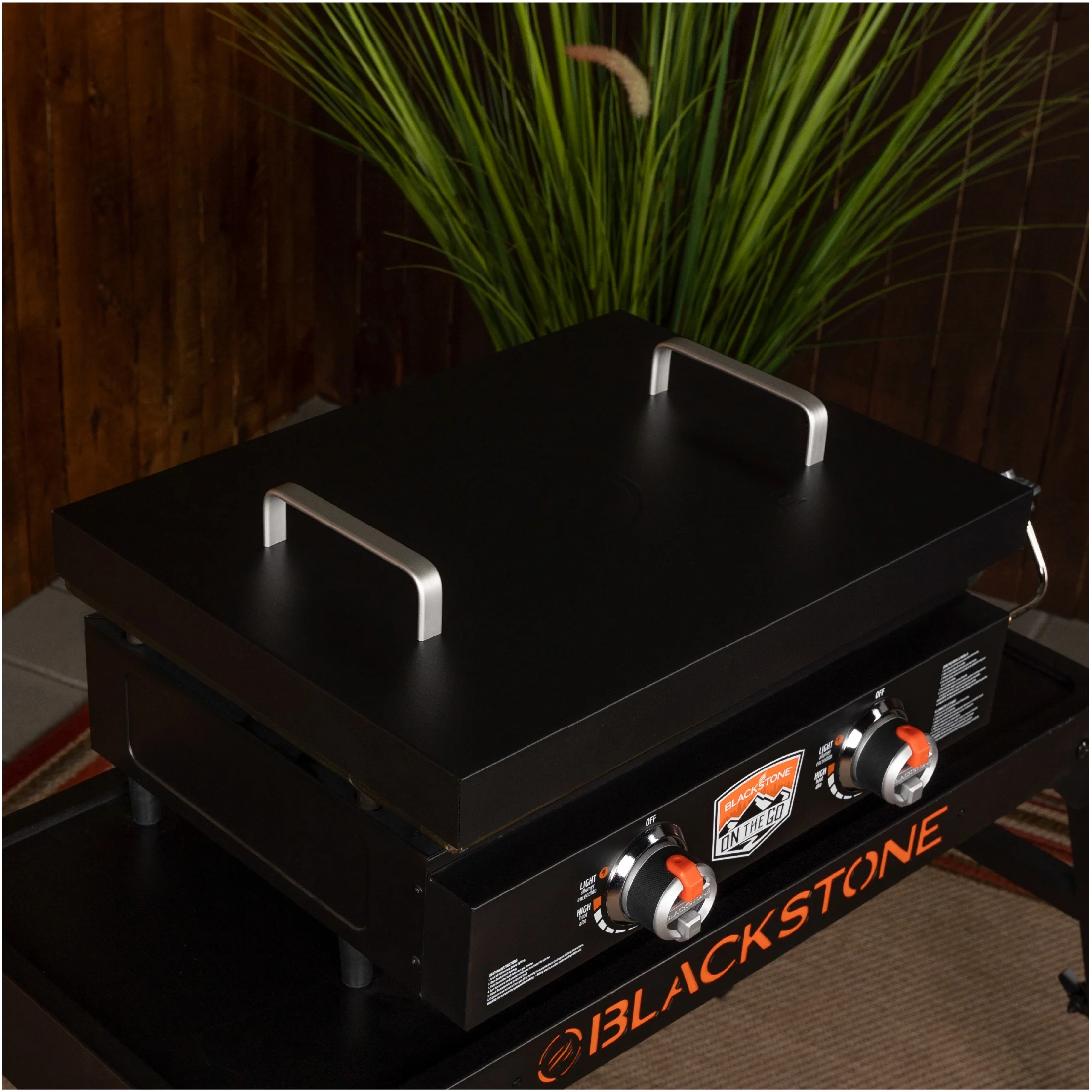 Blackstone 22" Griddle Hard Cover (Model 5079) for Front and Rear Grease Models, Black - Image 5