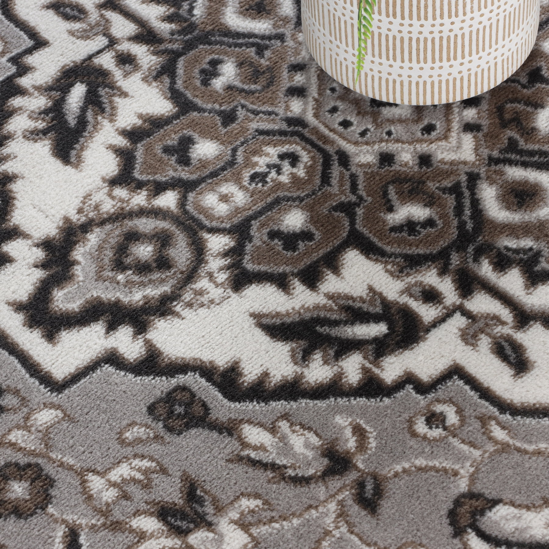 Superior Glendale Oriental Medallion Indoor Area Rug, 7'x9', Rivulet - Image 3