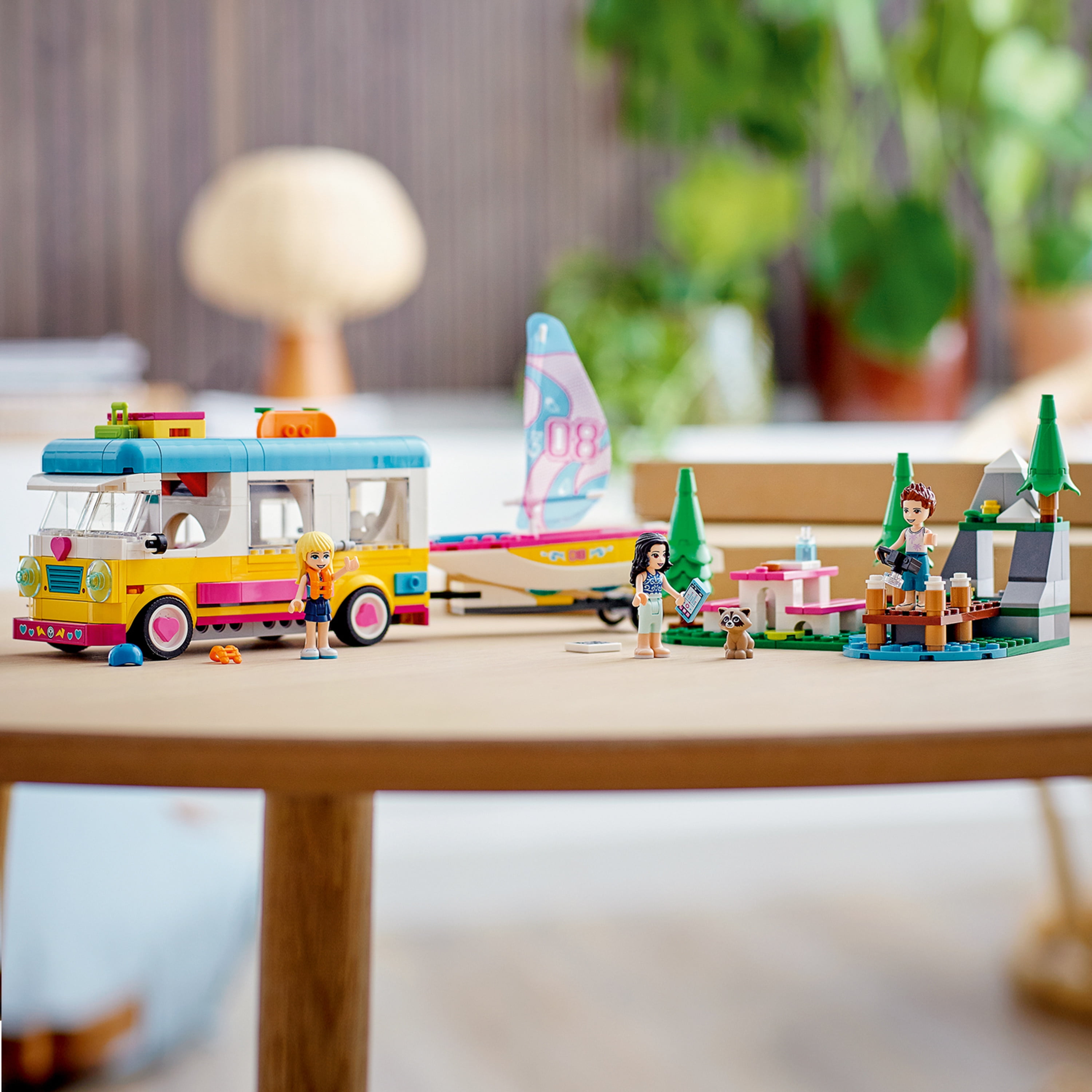 LEGO Friends Forest Camper Van and Sailboat 41681 - Image 2