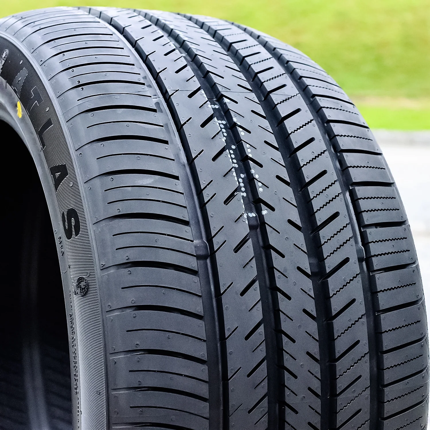 Atlas Force UHP 265/40R21XL 105V BSW - Image 10