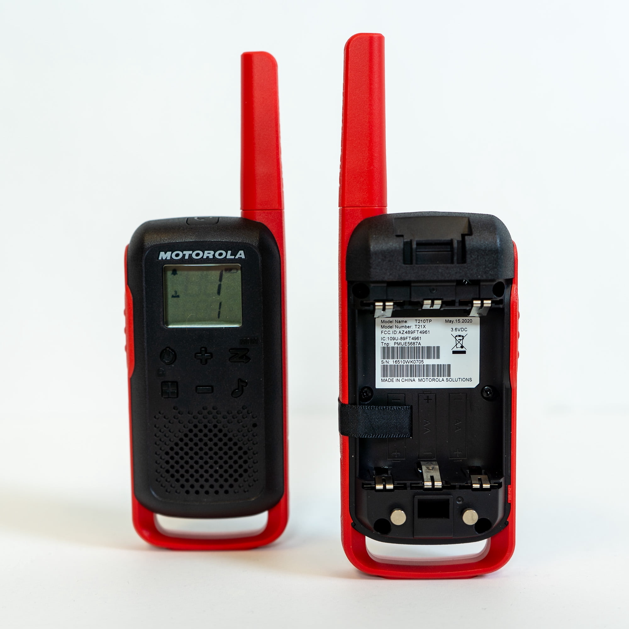 Motorola Solutions TALKABOUT T210TP Series Rechargeable Two-Way Radios Walkie Talkies, 3-Pack - Image 6