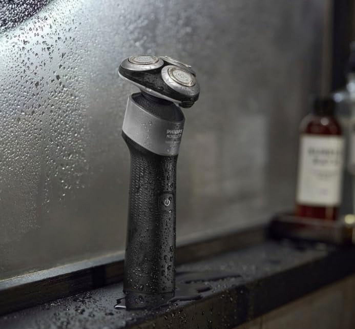 Philips Norelco Series X5004/84 Wet & Dry Men's Rechargeable Electric Shaver - Image 4