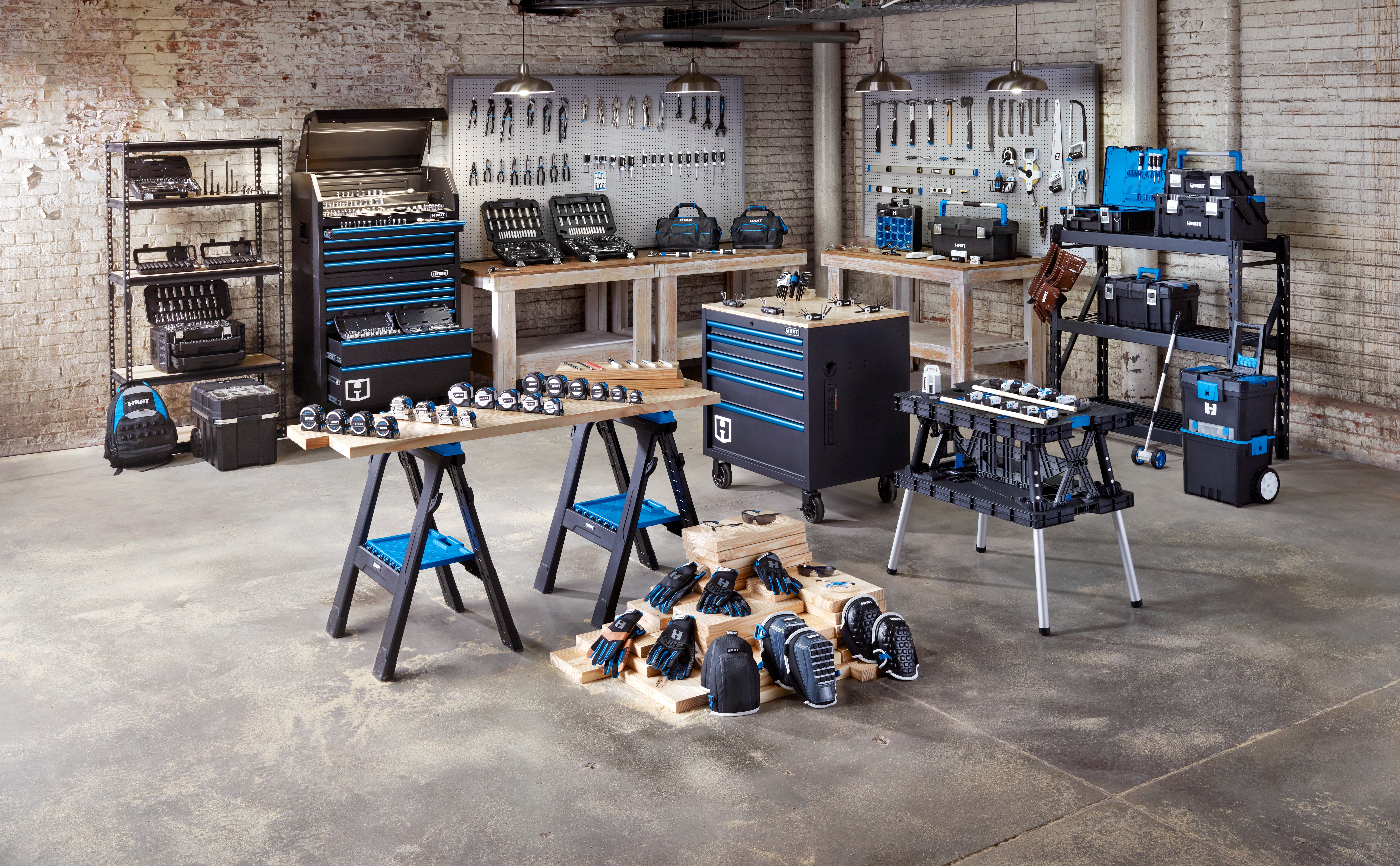 HART 90-Piece 1/4 and 3/8-inch Mechanics Tool Set, Chrome Finish, New Condition - Image 3