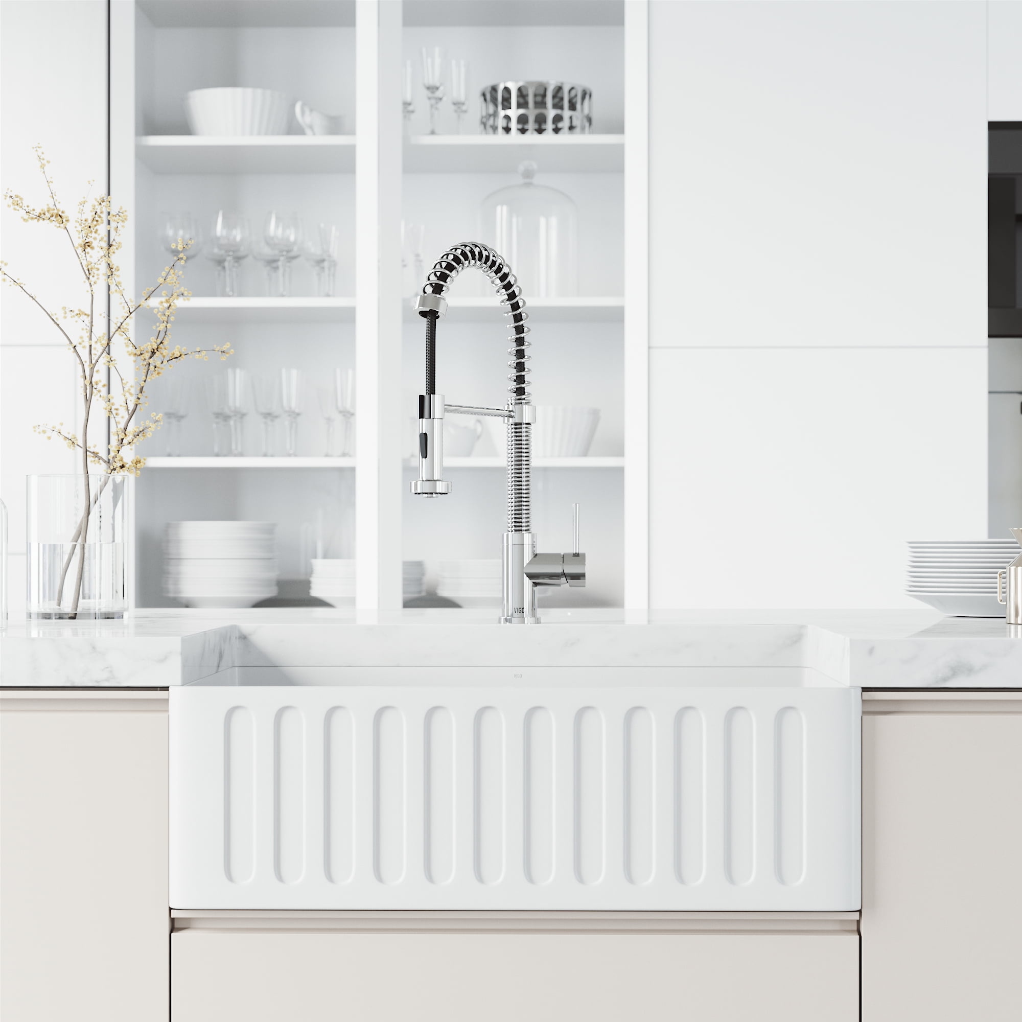 VIGO Edison Single Handle Pull-Down Sprayer Kitchen Faucet in Chrome - Image 7