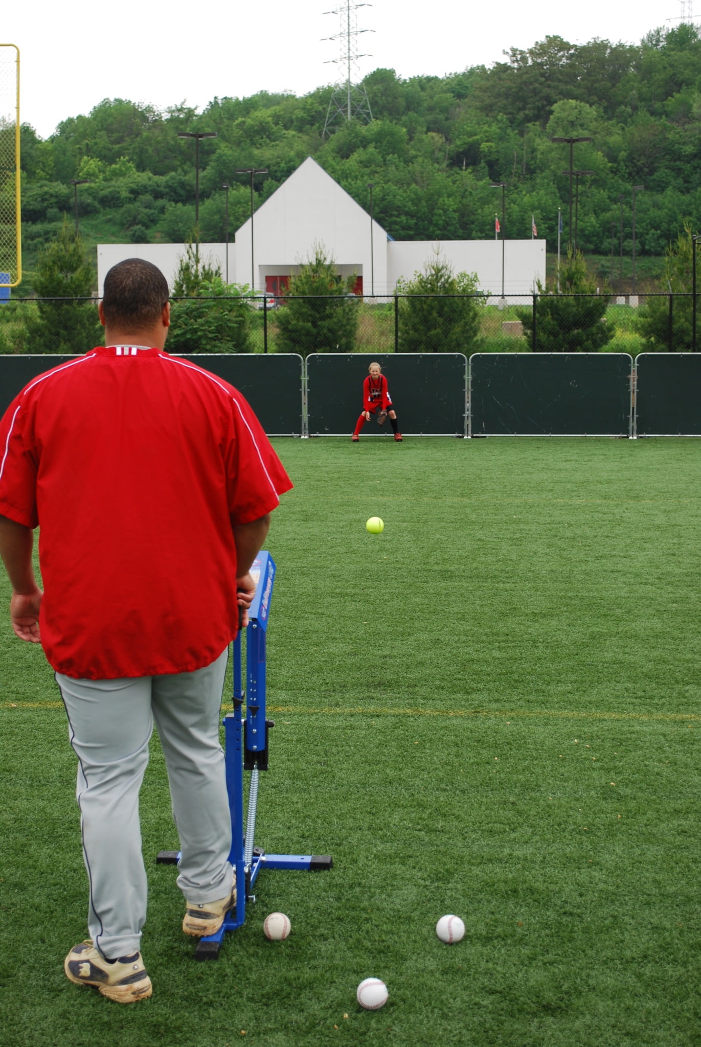 Louisville Slugger Blue Flame Pitching Machine – Manual Baseball & Softball Trainer, Throws Up to 60 MPH, Youth & Adult Practice Tool - Image 6