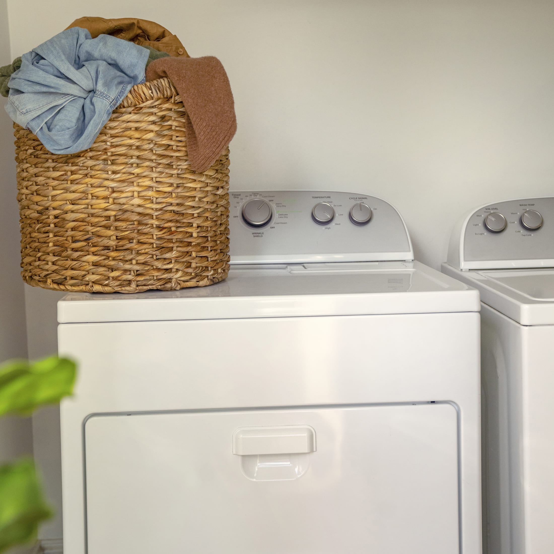 Ingenuity Keep Cozy 3-in-1 Vibrating Infant & Toddler Baby Bouncer and Rocker Chair, Multicolor - Image 4