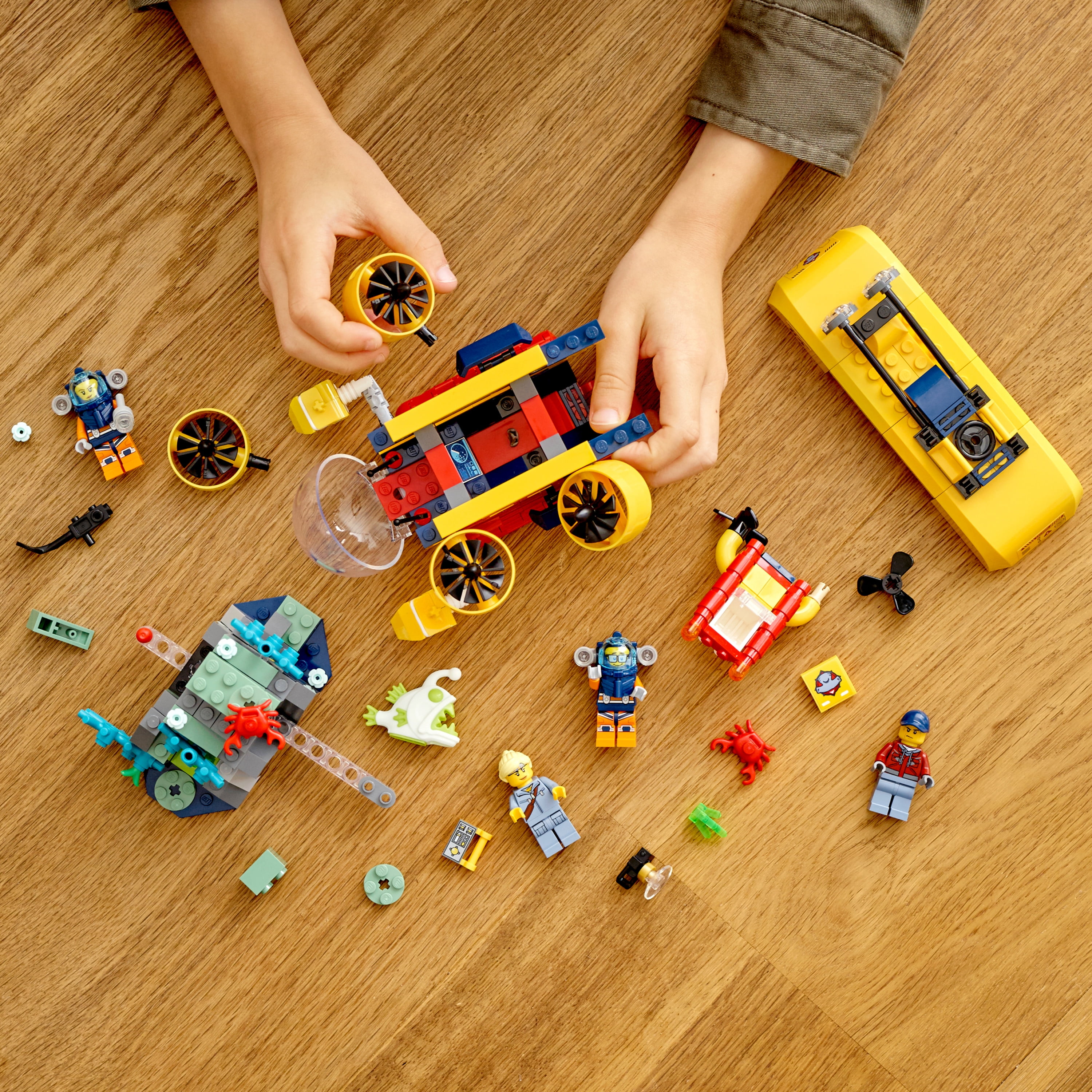 LEGO City Ocean Exploration Submarine 60264 - Image 7