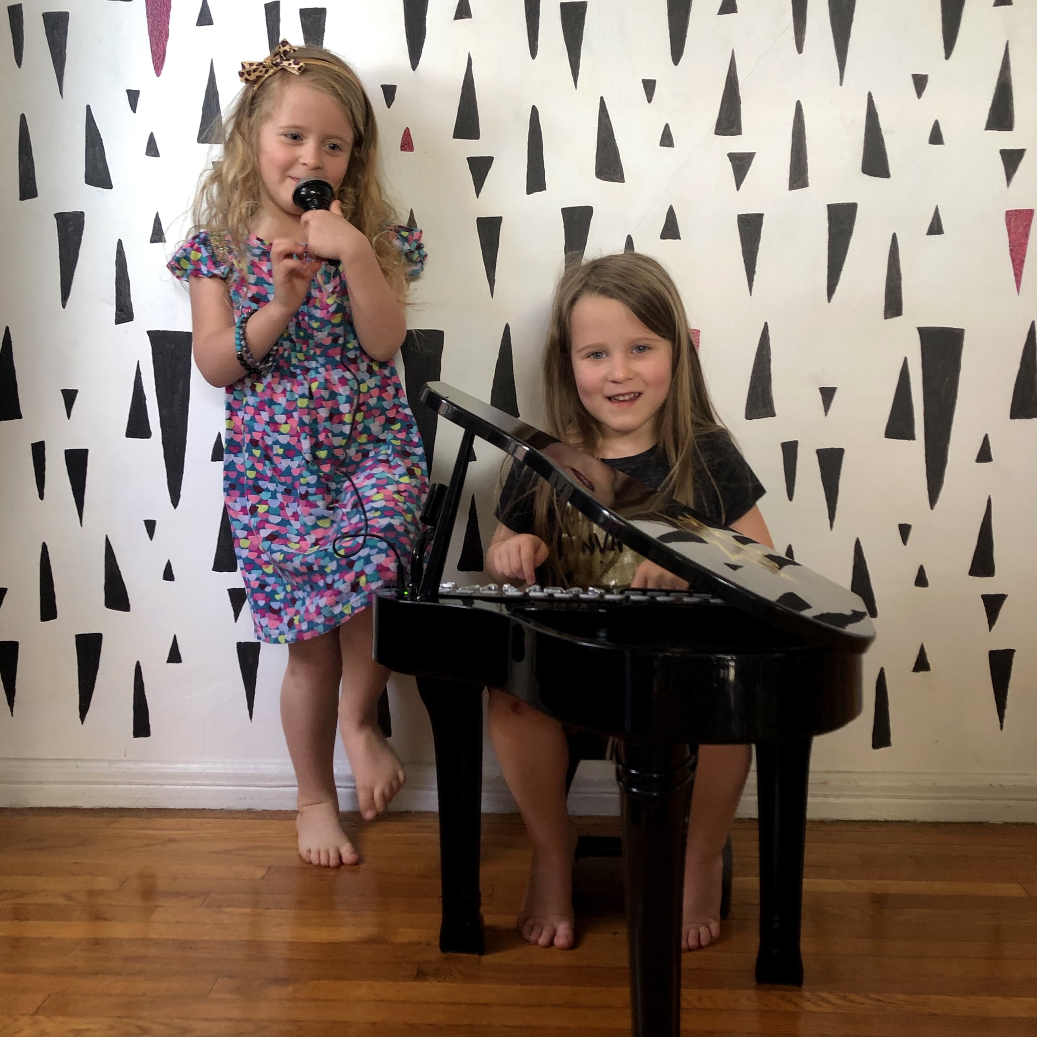 Winfun Symphonic Grand Toy Piano Set With Stool (3 Pieces) - Image 8