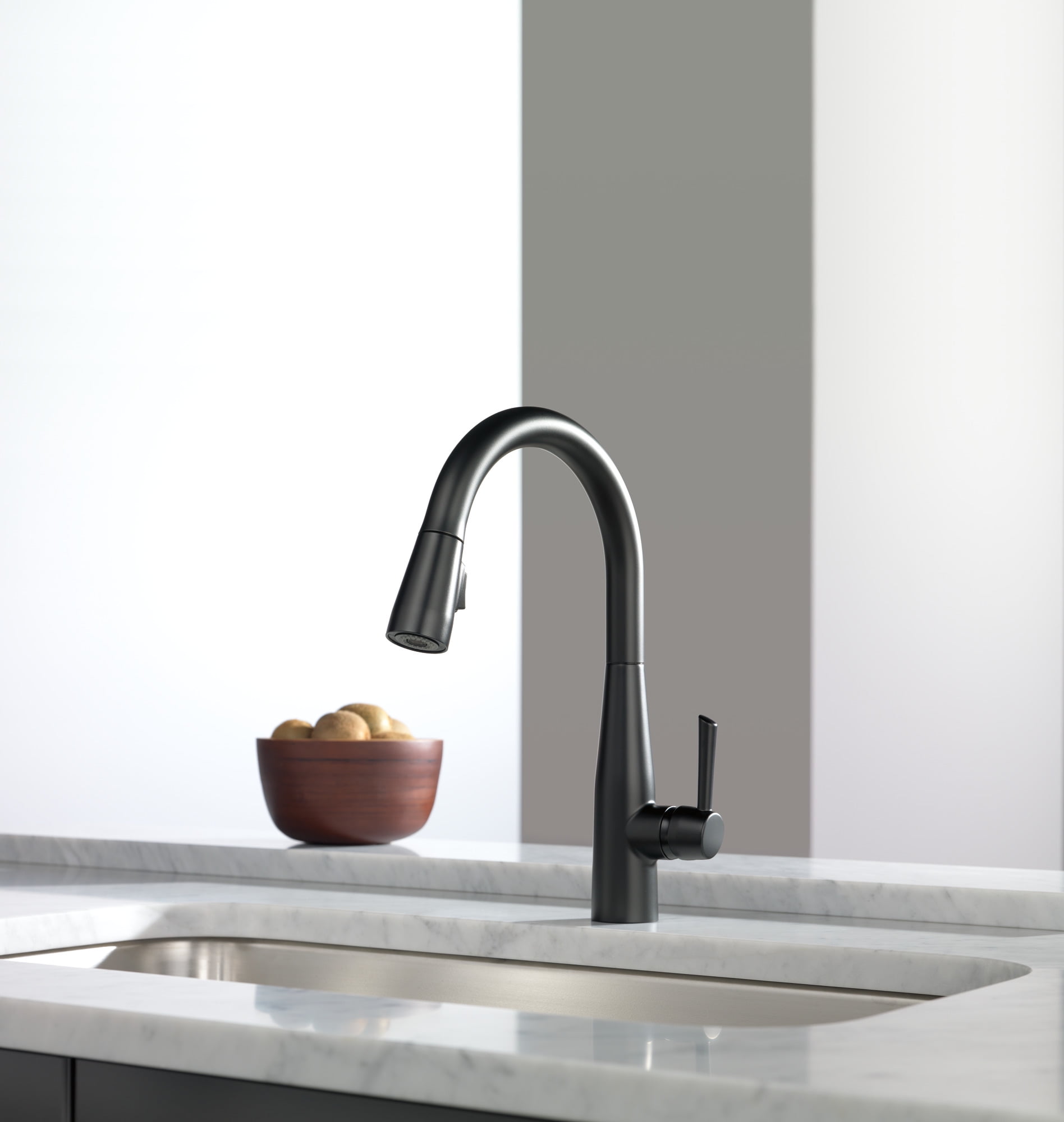 Delta 9113-BL-DST Essa Single Handle Pull-Down Kitchen Faucet in Matte Black - Image 7