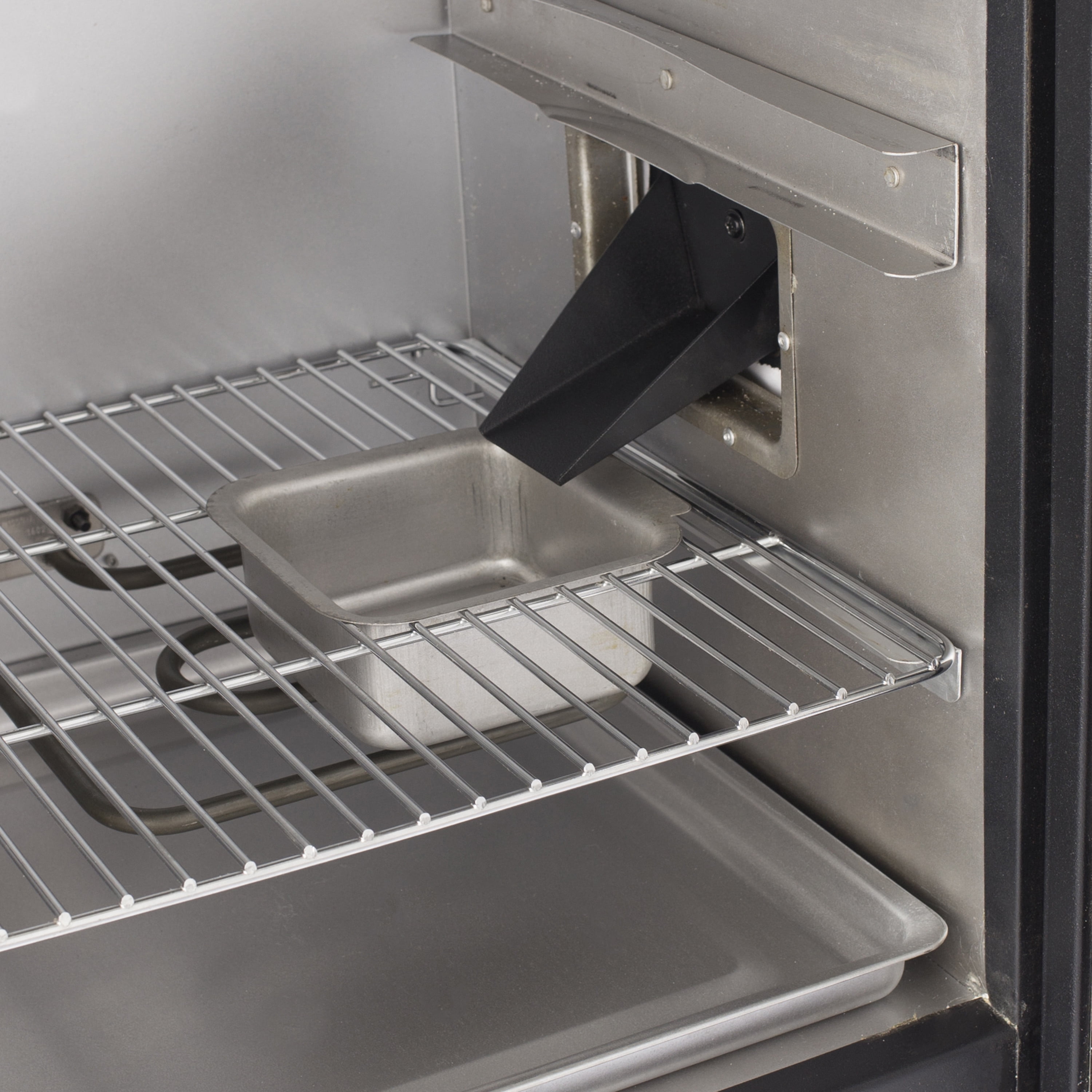 Dyna-Glo DGU732BDE-D Black 30" Digital Electric Smoker - Image 4