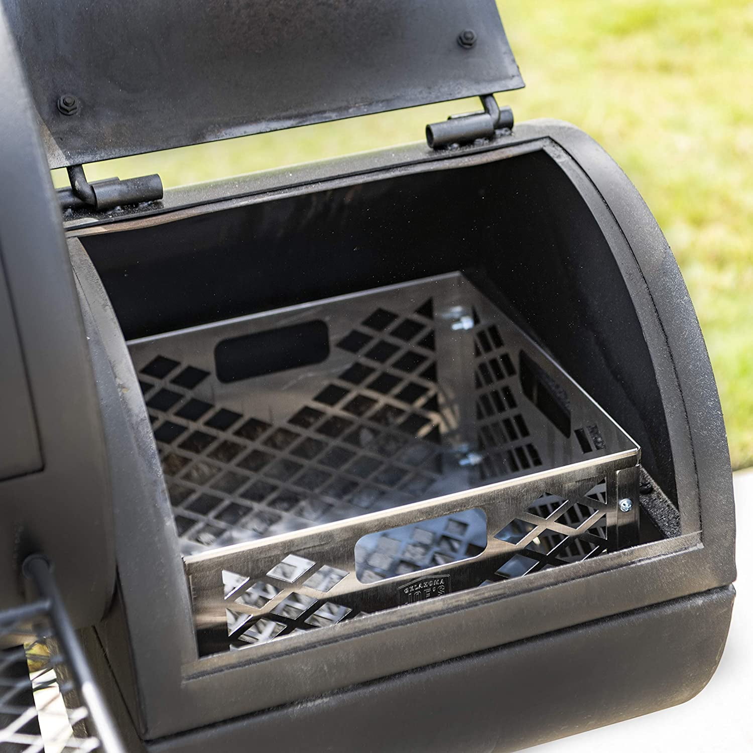 Char-Broil 258675 Stainless Steel Firebox Charcoal Basket - Image 6