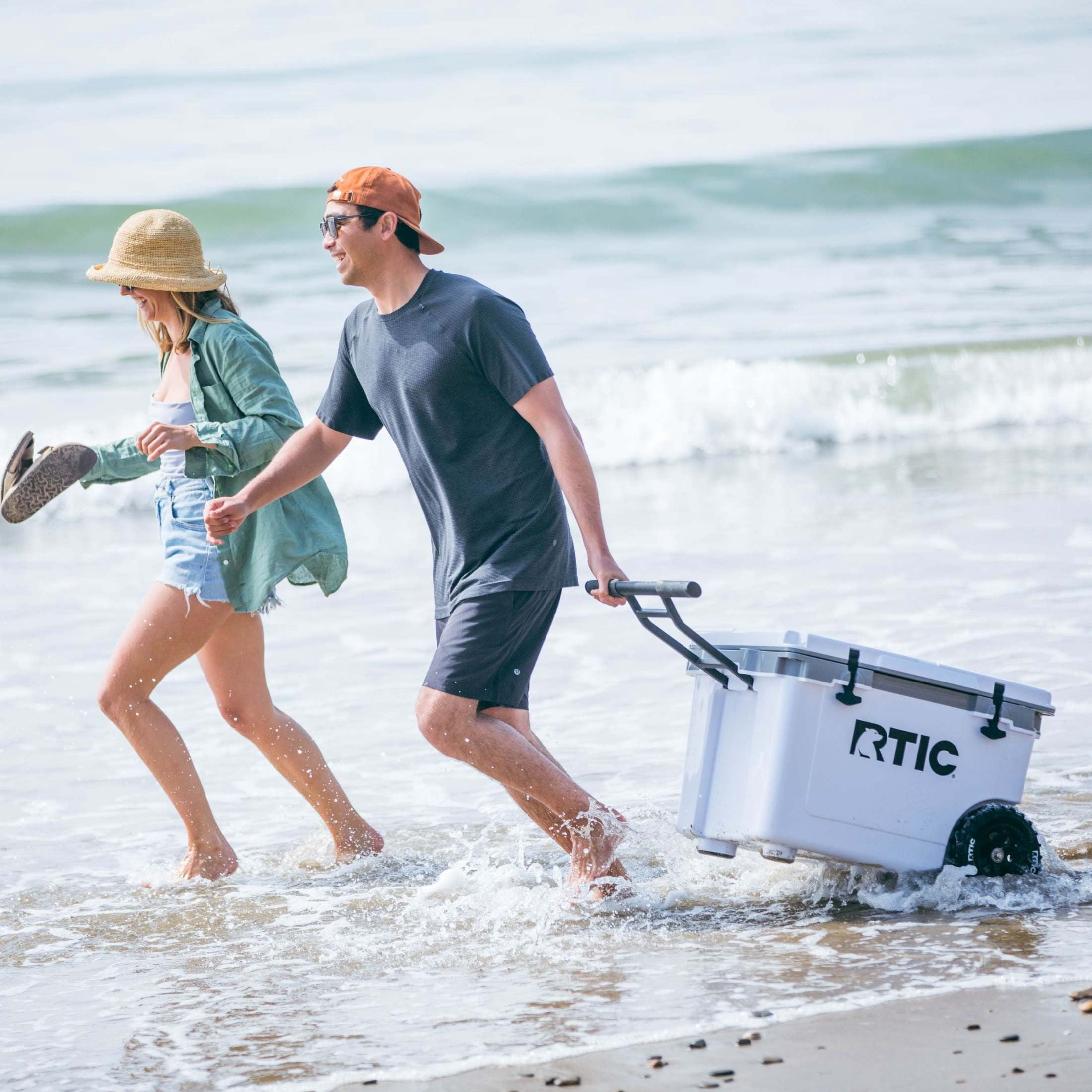 RTIC 52 QT Wheeled Hard-Sided Ice Chest Cooler, Ultra-Light, Fits 76 Cans, White & Grey - Image 2