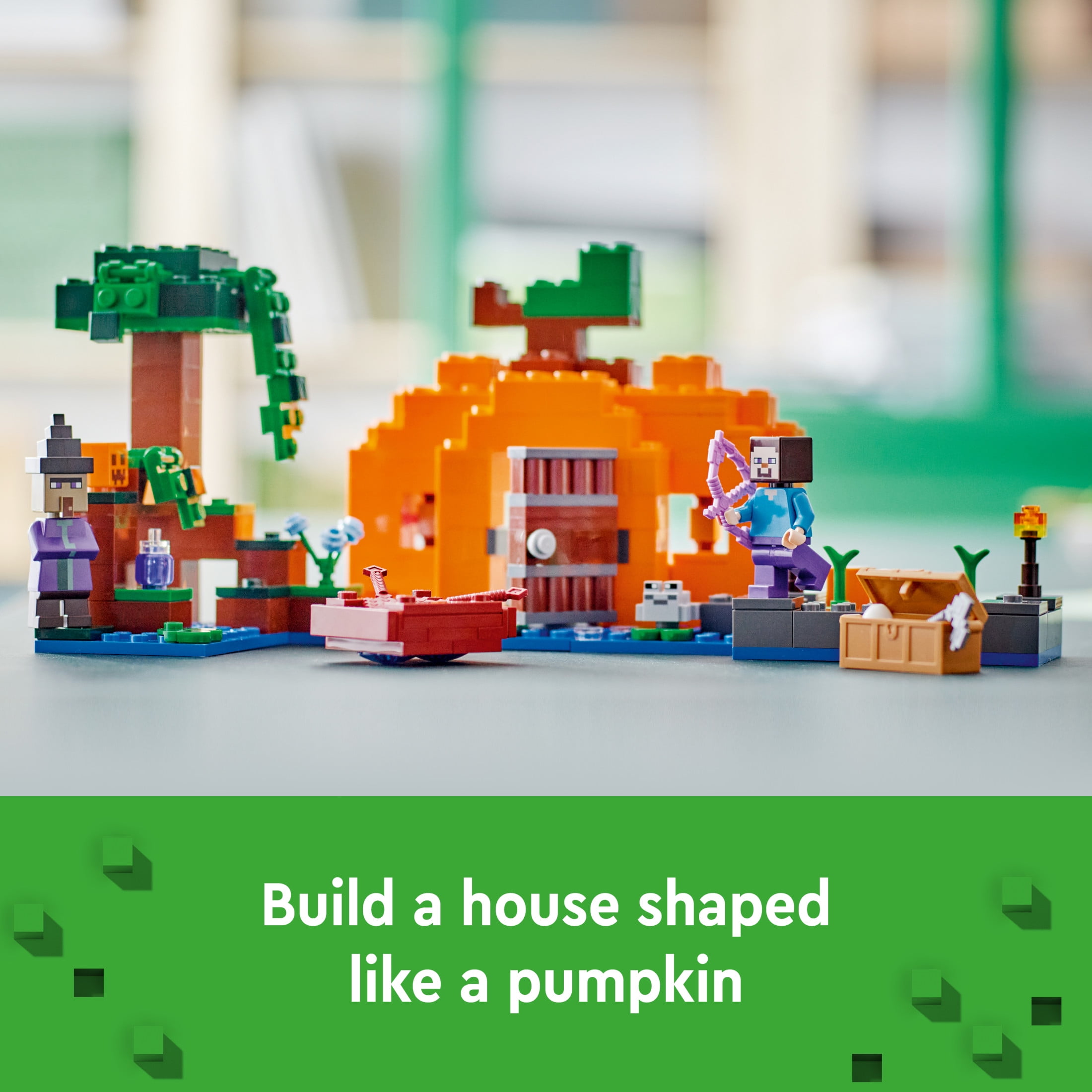 LEGO Minecraft The Pumpkin Farm Building Set, Halloween Toy for Boys, Girls, & Gamers Ages 8 and up, 21248 - Image 7