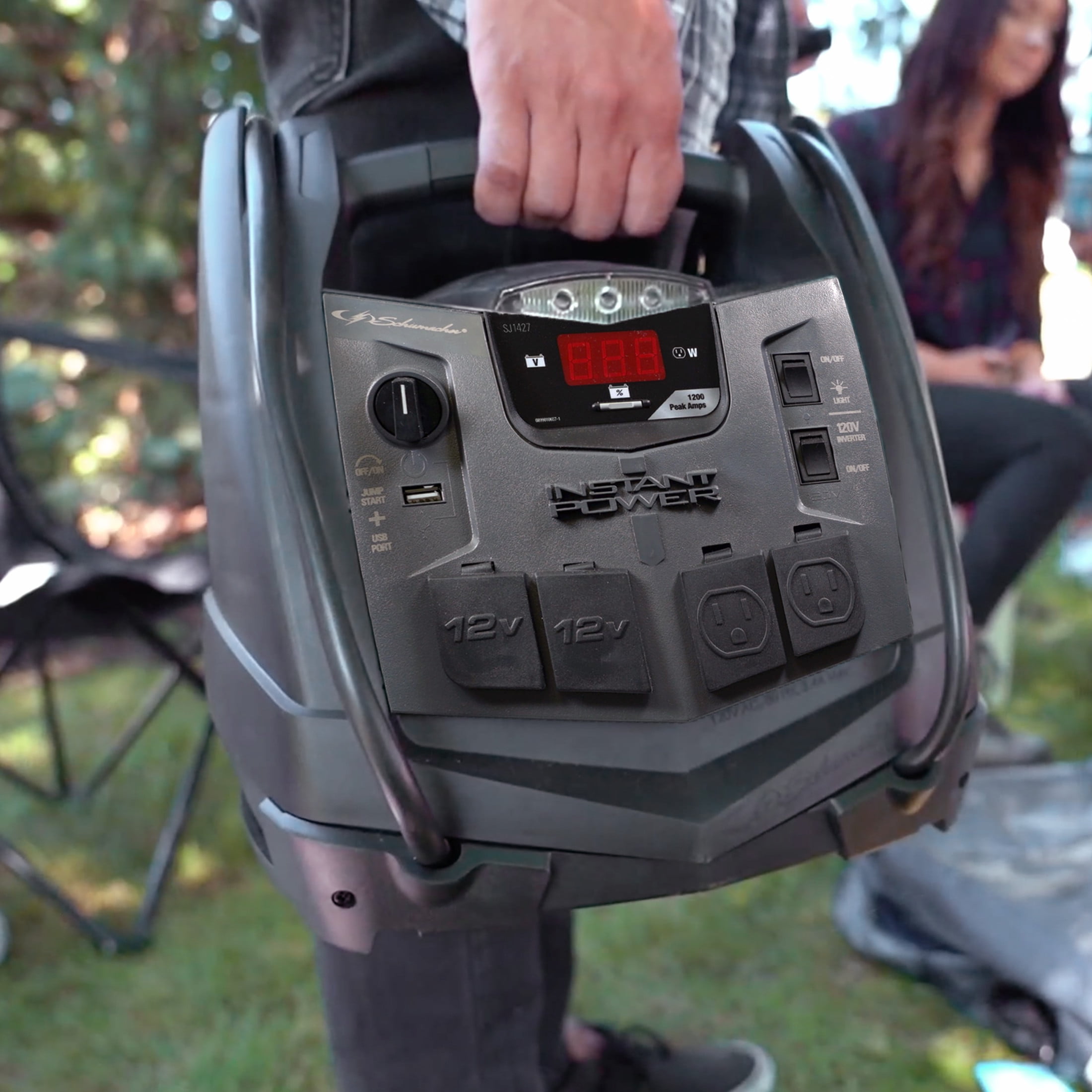 Schumacher Electric 1500A Car Battery Jump Starter and Portable Power Station, 150-PSI Compressor, 200 Continuous/400 Peak Watt Inverter, 12V, SJ1427 - Image 8