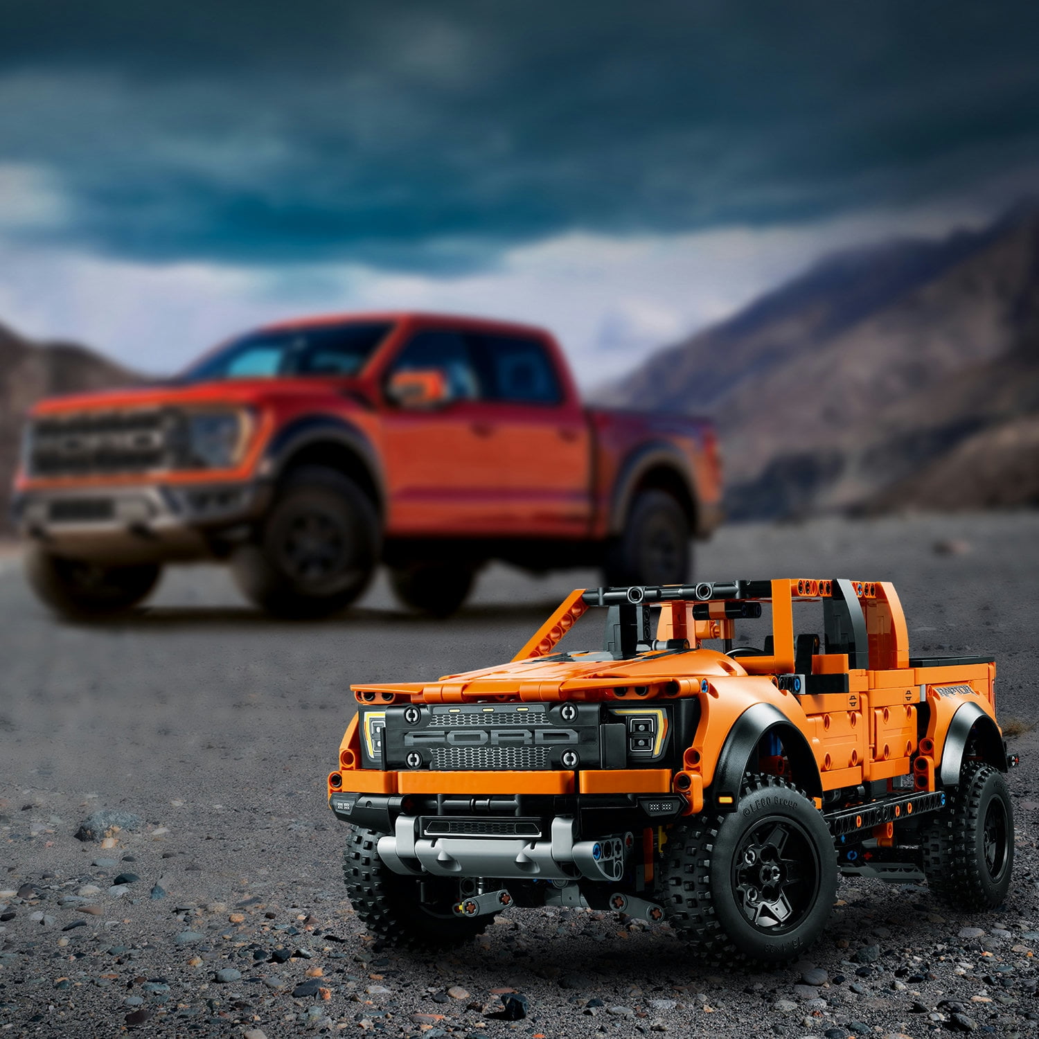 LEGO Technic Ford F-150 Raptor 42126 Model Building Kit; Enjoy an Immersive Build Recreating the Features and Functions of the Powerful Ford F-150 Raptor Pickup Truck (1,379 Pieces) - Image 5
