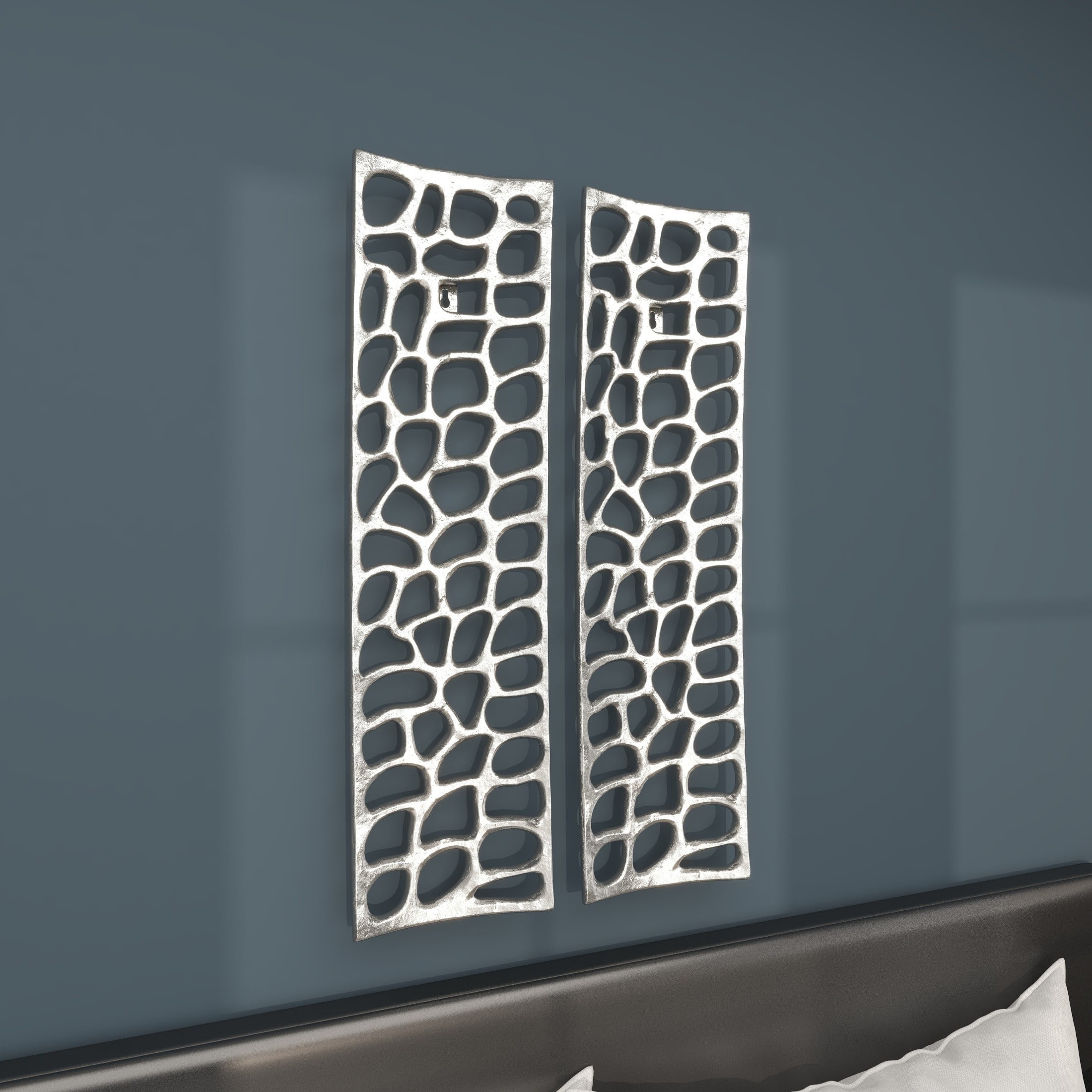 DecMode Silver Aluminum Metal Cutouts Abstract Wall Decor (2 Count) - Image 9