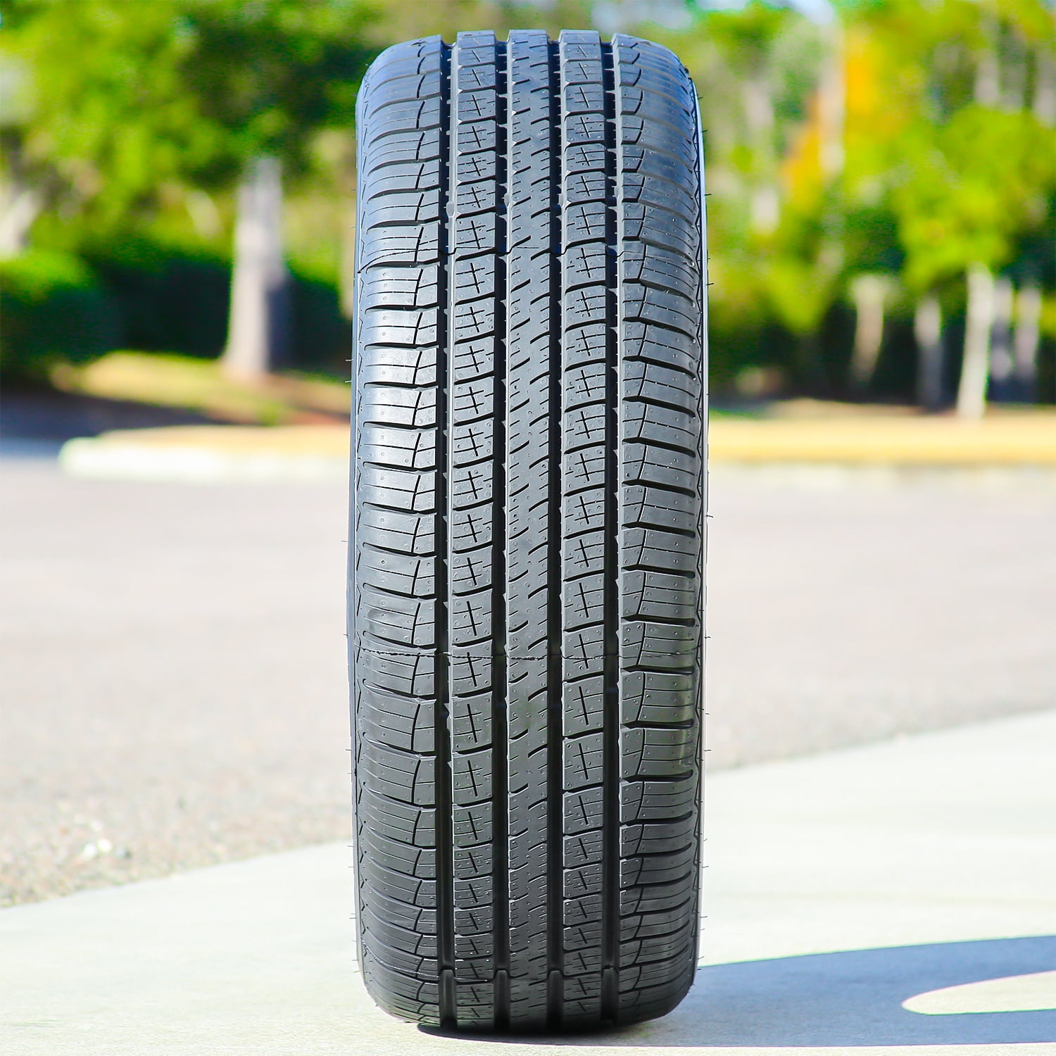 Evoluxx Capricorn 4X4 HP 235/60R18 107V XL Performance a/s All Season Tire - Image 3