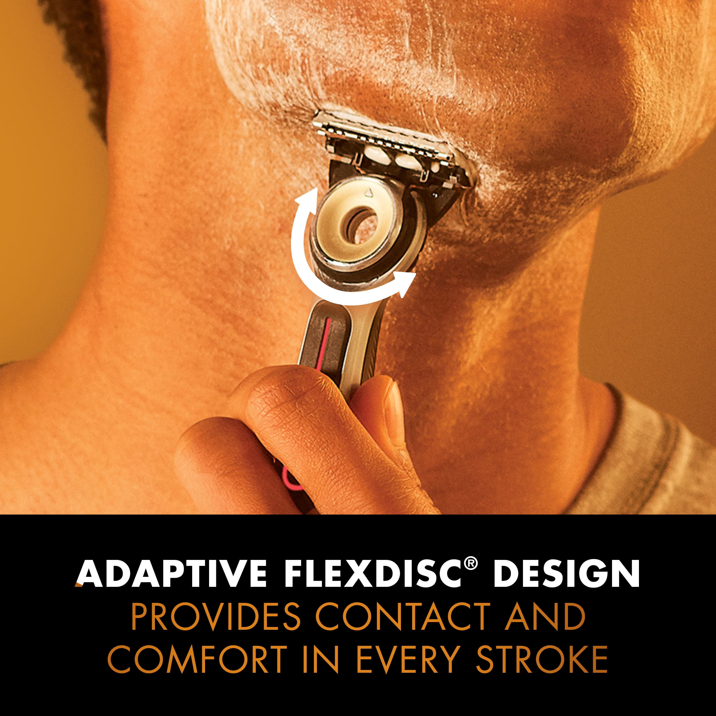 Gillette Labs Men's Heated Razor Starter Kit - 1 Handle, 2 Blade Refills, 1 Charging Dock, Black - Image 9