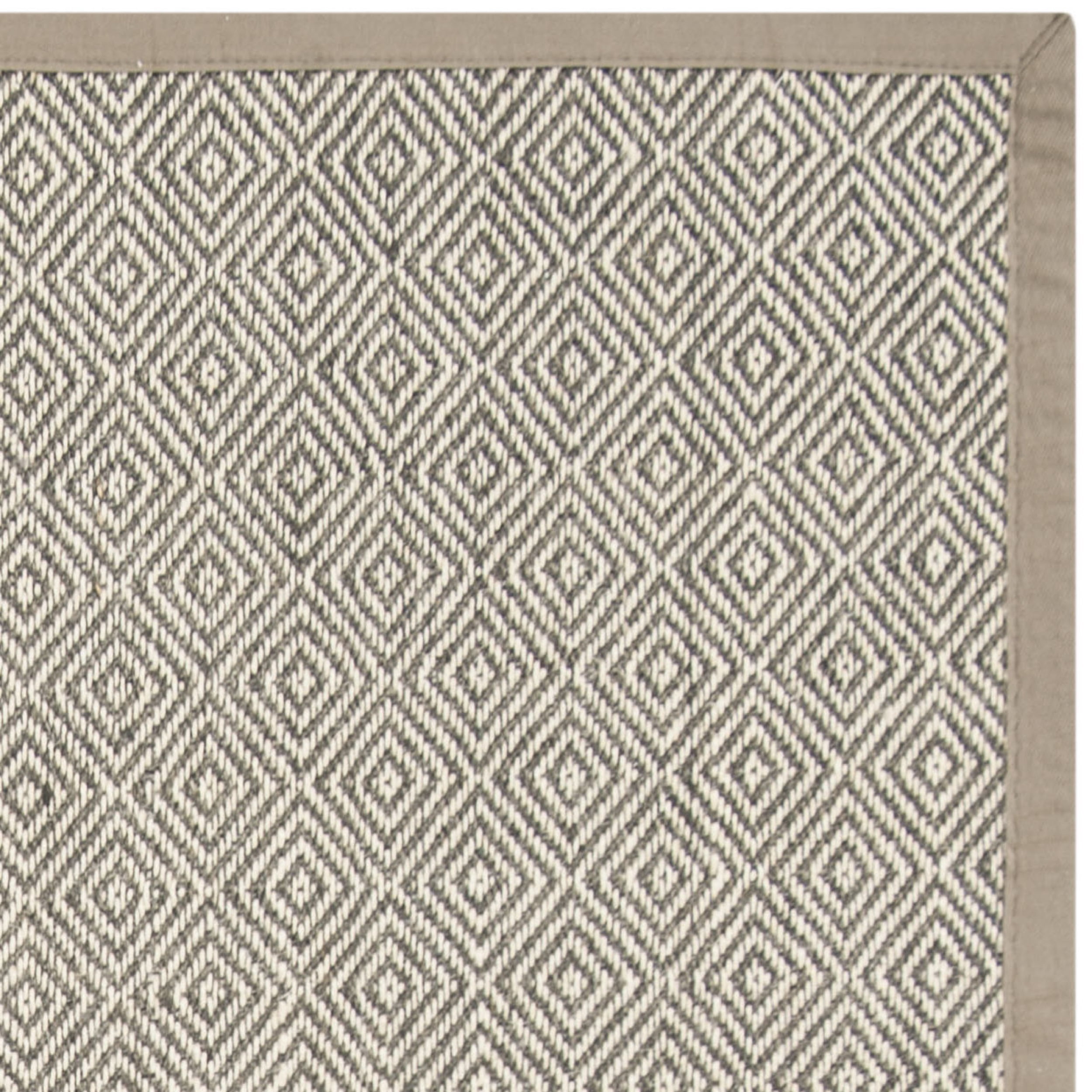 SAFAVIEH Natural Fiber Axum Geometric Sisal Area Rug, Natural/Taupe, 6' x 9' - Image 4