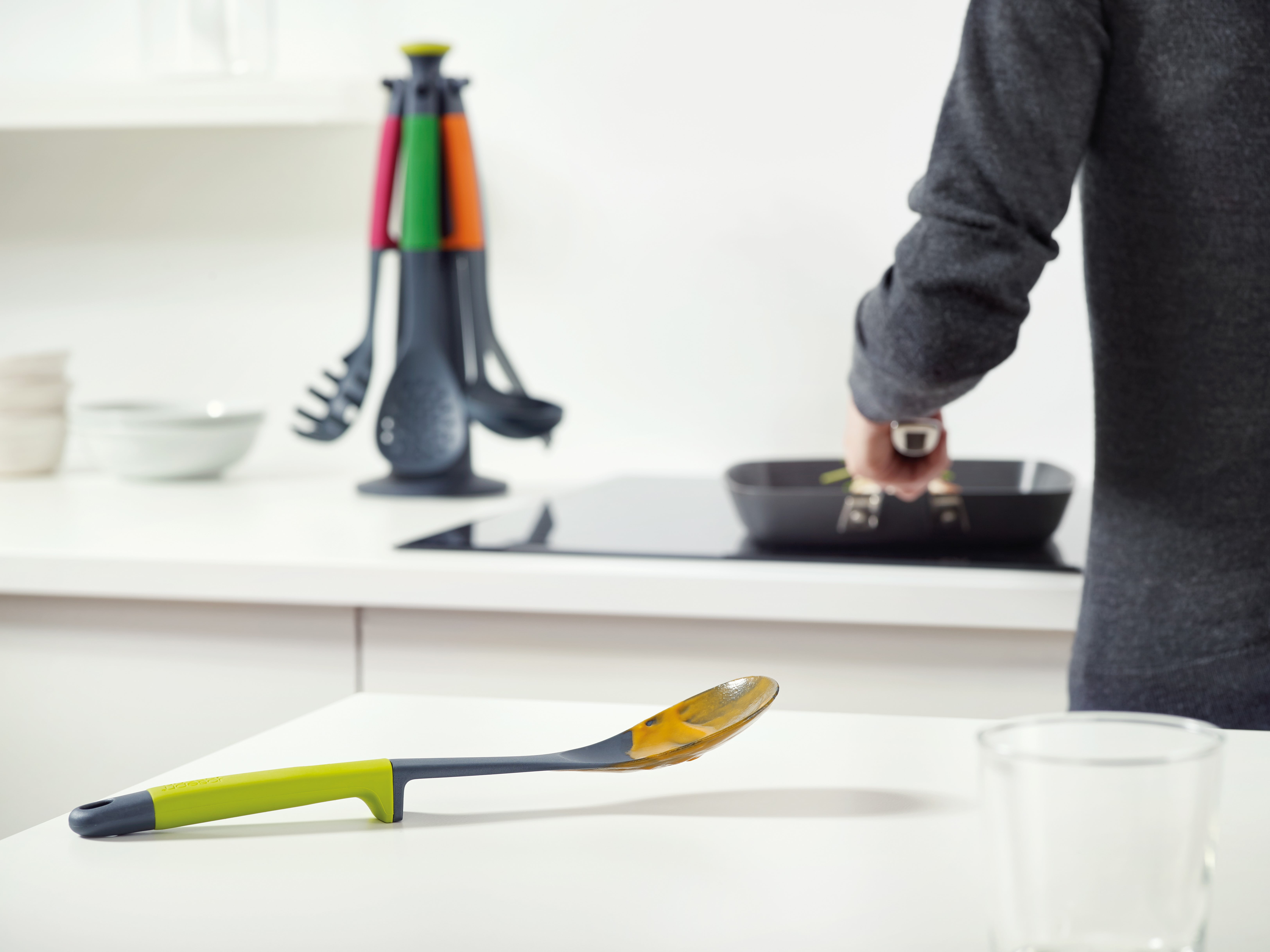 Joseph Joseph Elevate 6-piece Utensil Set with Rotating Carousel - Image 4