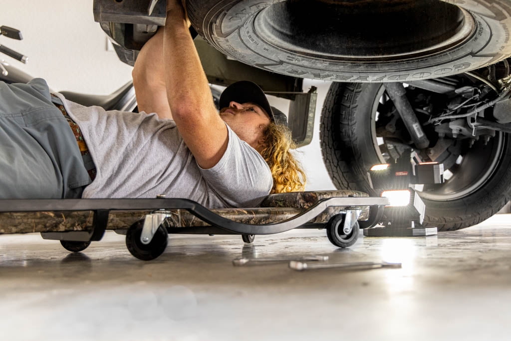 Mossy Oak 40 inch Creeper, 400 lb Capacity, Fully Assembled, Padded, 4 Castors, Auto, Shop, ATV/UTV - Image 9