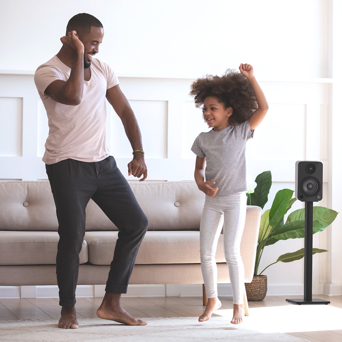 Kanto SP26PL 26" Bookshelf Speaker Stands with Rotating Top Plates and Cable Management – Pair (Black) - Image 2