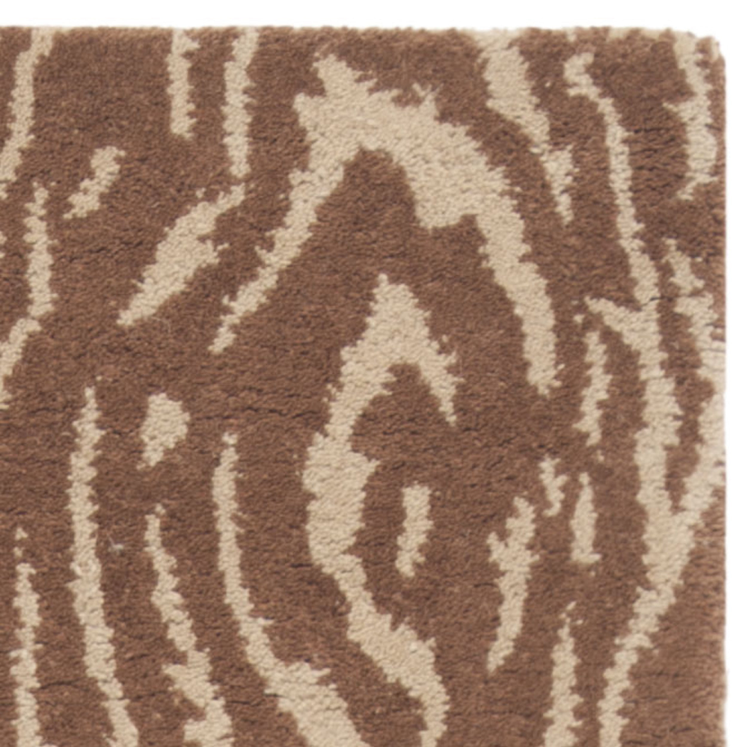 SAFAVIEH Martha Stewart Layered Faux Bois Woodworks Wool Area Rug, Sequoia, 5' x 8' - Image 4