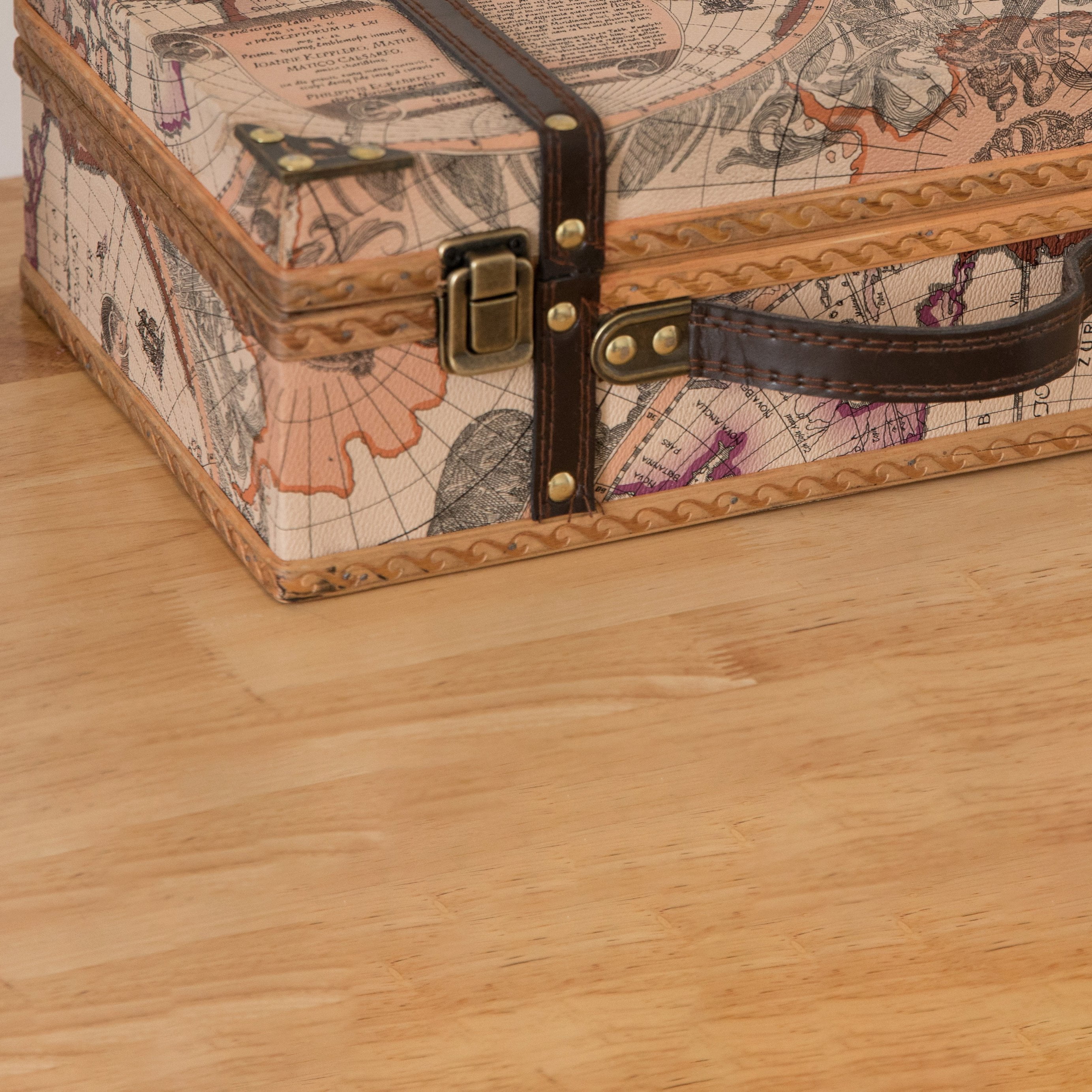 Old World Map Suitcase - Image 4