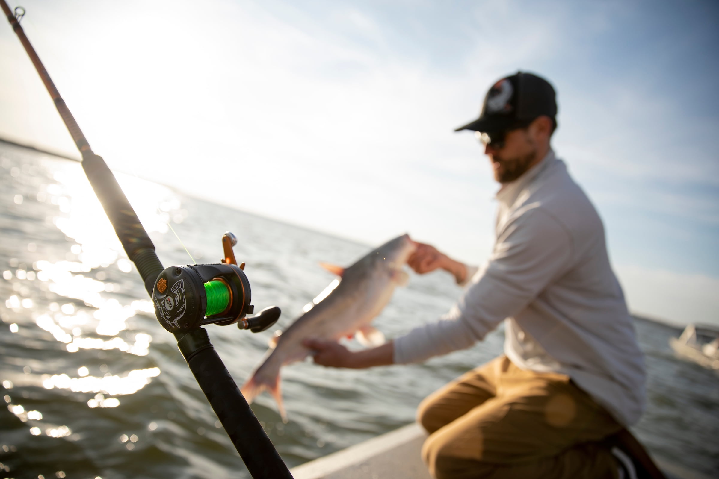 Abu Garcia Ambassadeur Catfish Special Round Baitcast Reel, Size 6500 - Image 2