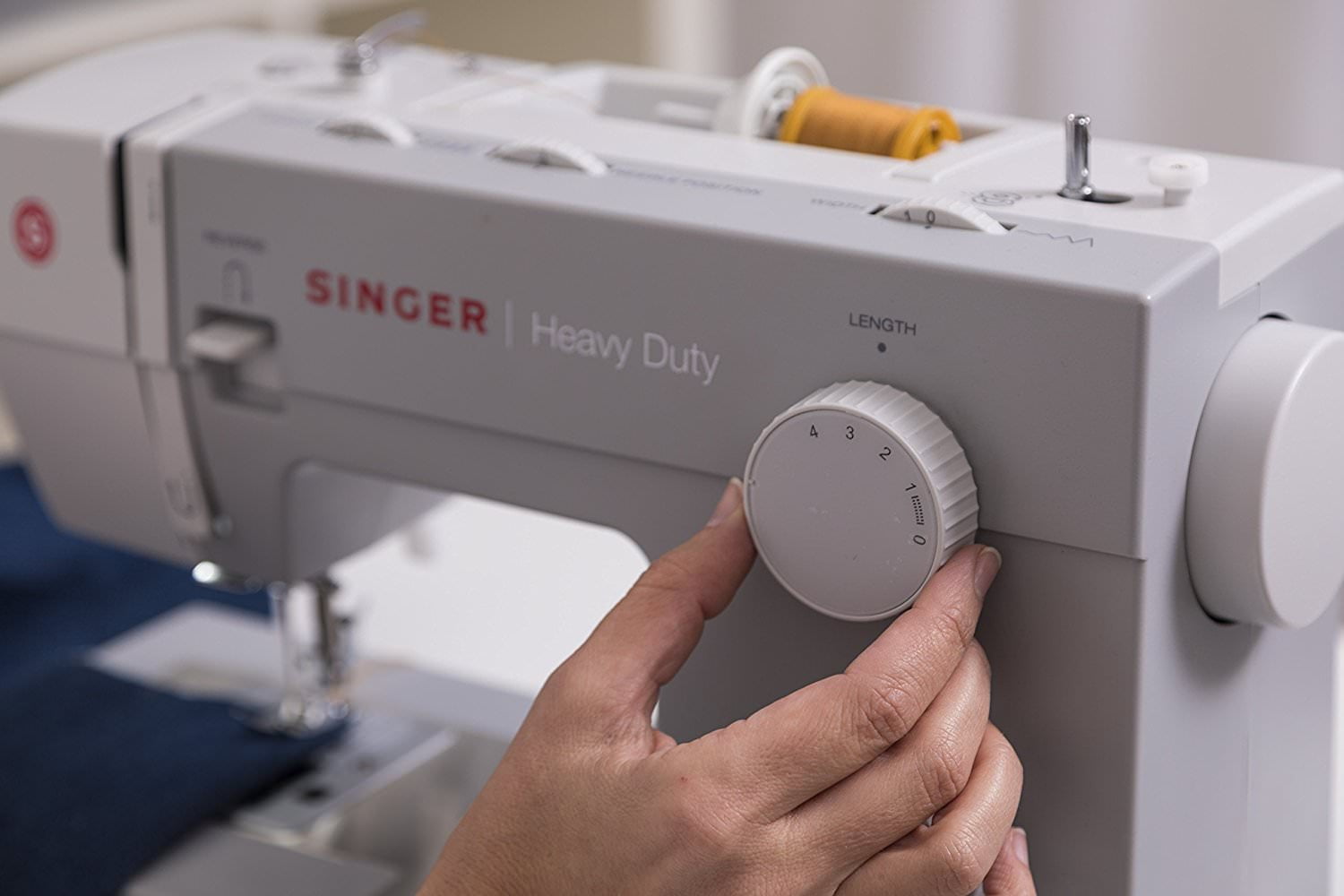 Singer® Heavy Duty 4423 Sewing Machine With 97 Stitch Applications - Image 5