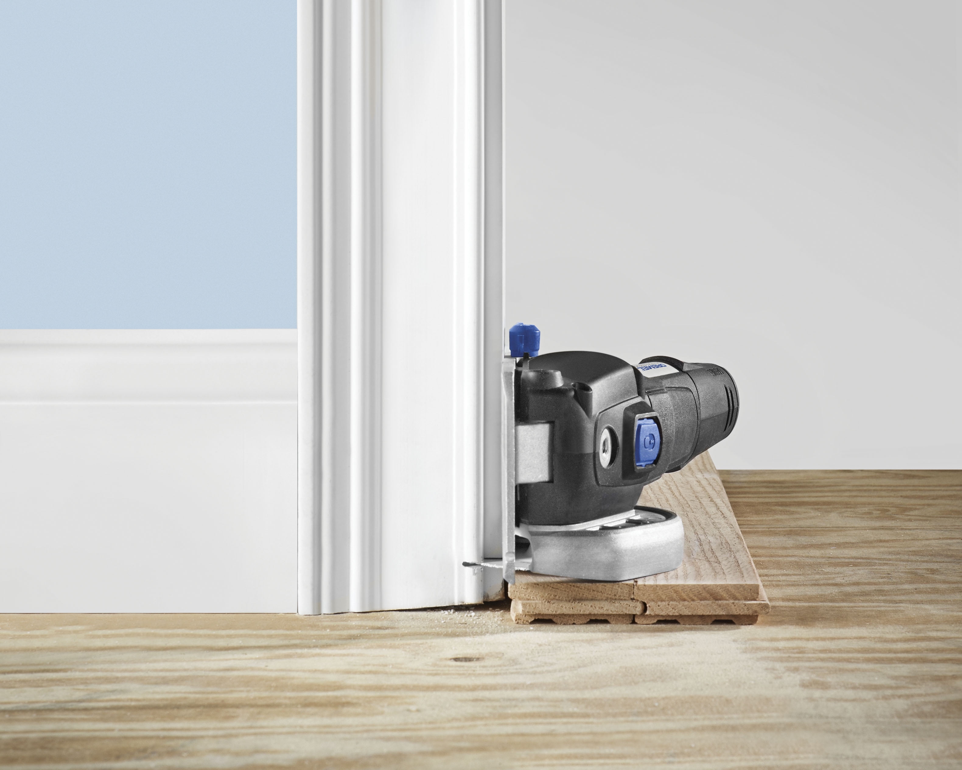 Dremel US40-04 7.5 Amps 4 in. Ultra-Saw Corded Brushless Compact Circular Saw Tool Kit - Image 10