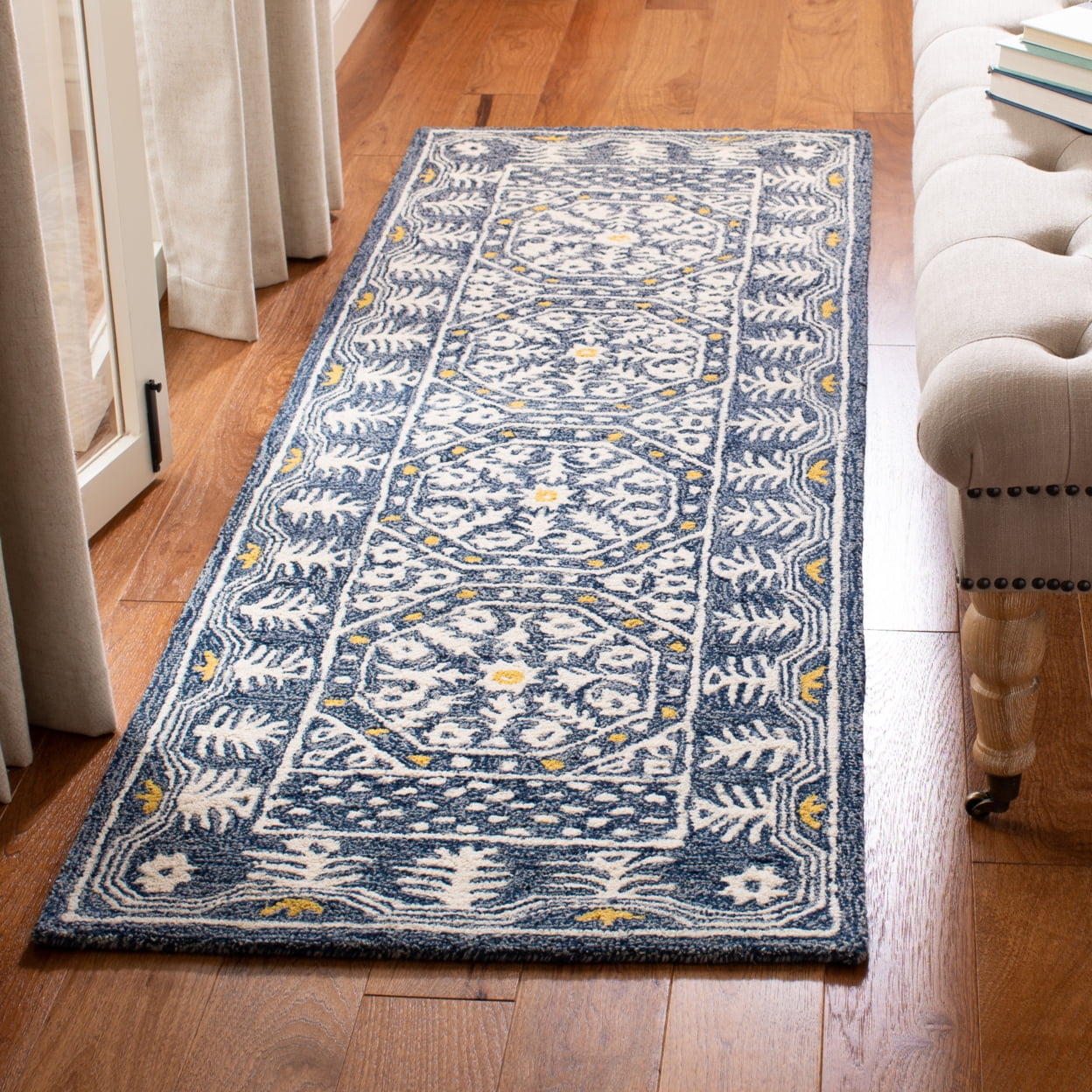 SAFAVIEH Micro-Loop Anson Floral Bordered Wool Area Rug, Blue/Ivory, 5' x 8' - Image 5