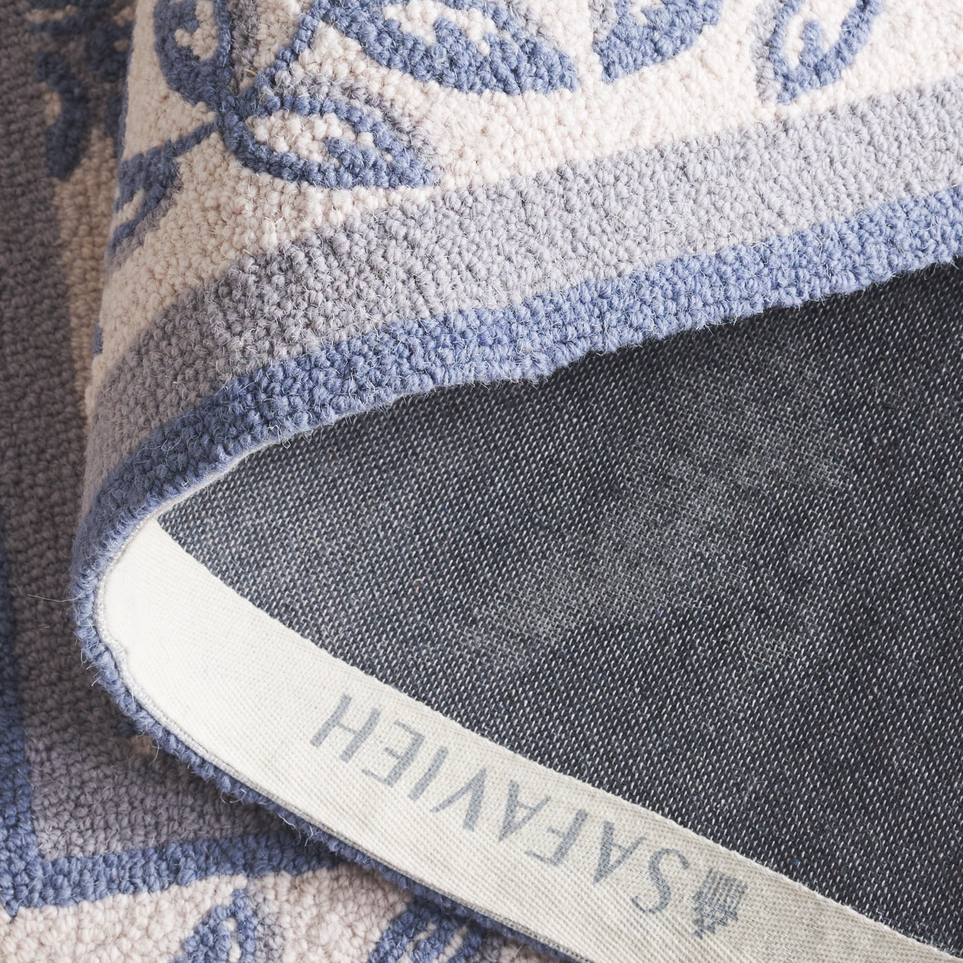 Safavieh Chelsea Alecia Geometric Runner Rug, Ivory/Light Blue, 2'6" x 12' - Image 5