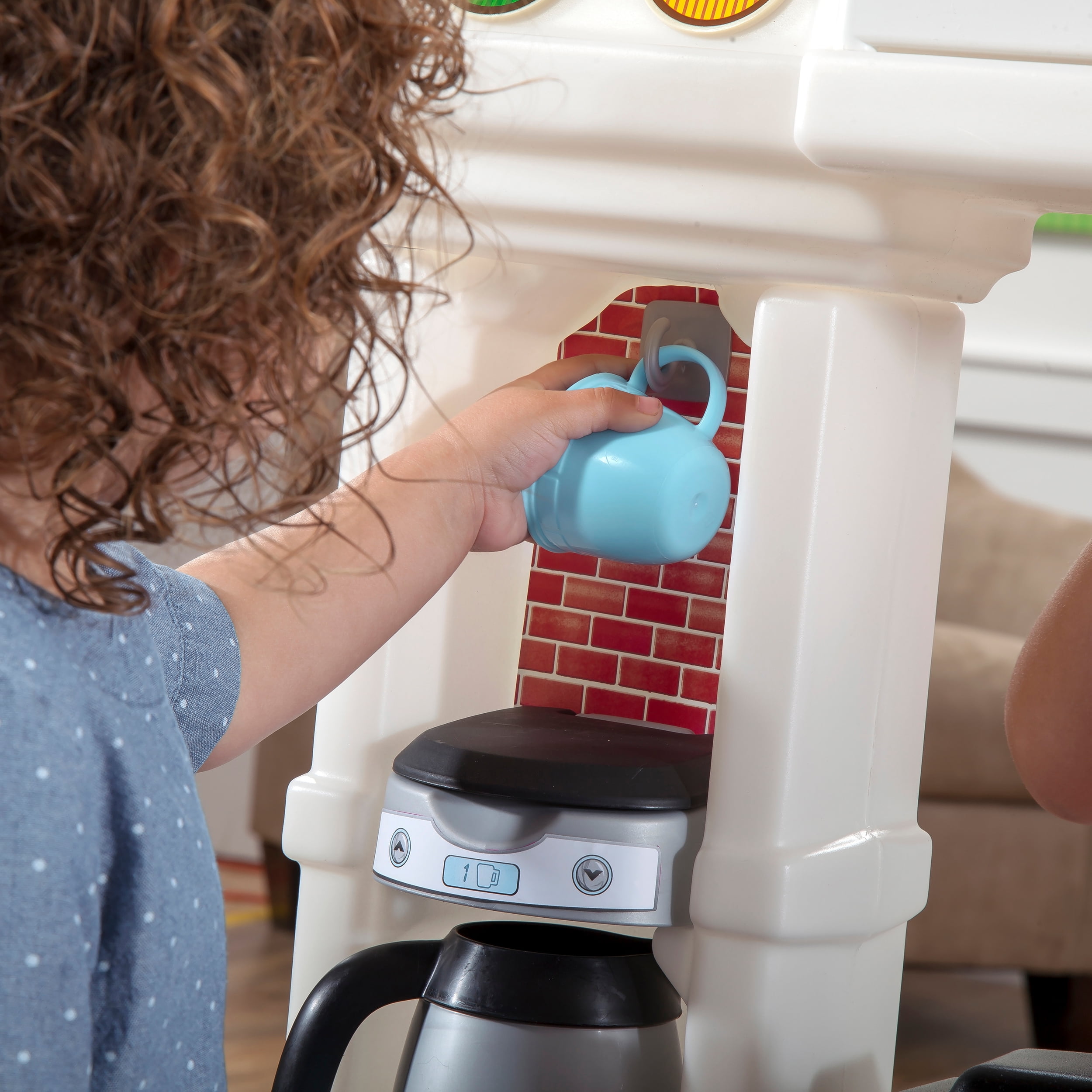 Step2 Great Gourmet Tan and White Plastic Kid Kitchen Playset includes 35 Piece Toy Kitchen Playset - Image 22