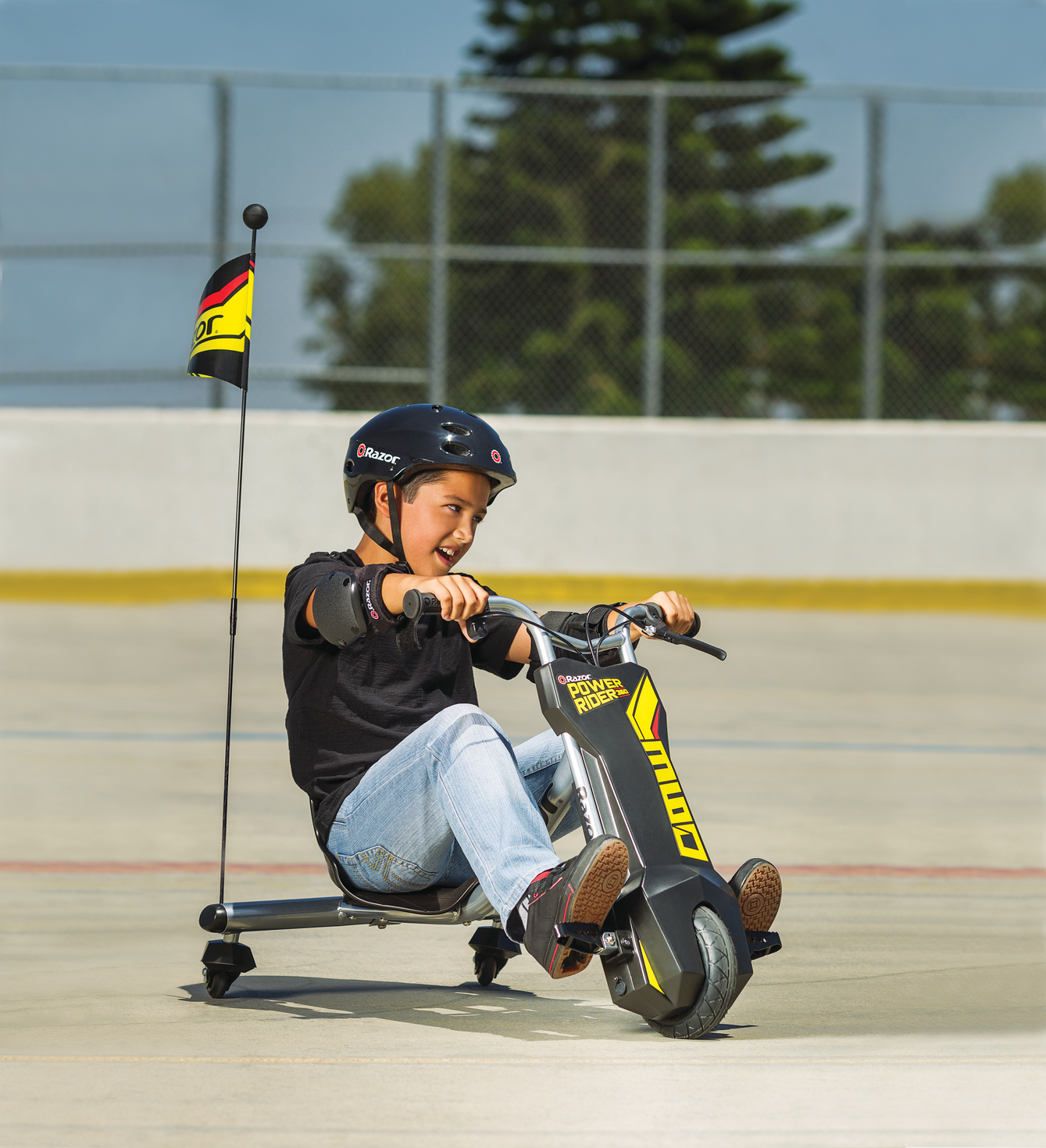 Razor Power Rider 360 - Yellow / Black, 12V Electric Tricycle, up to 9 mph, for Child Ages 8+ - Image 8