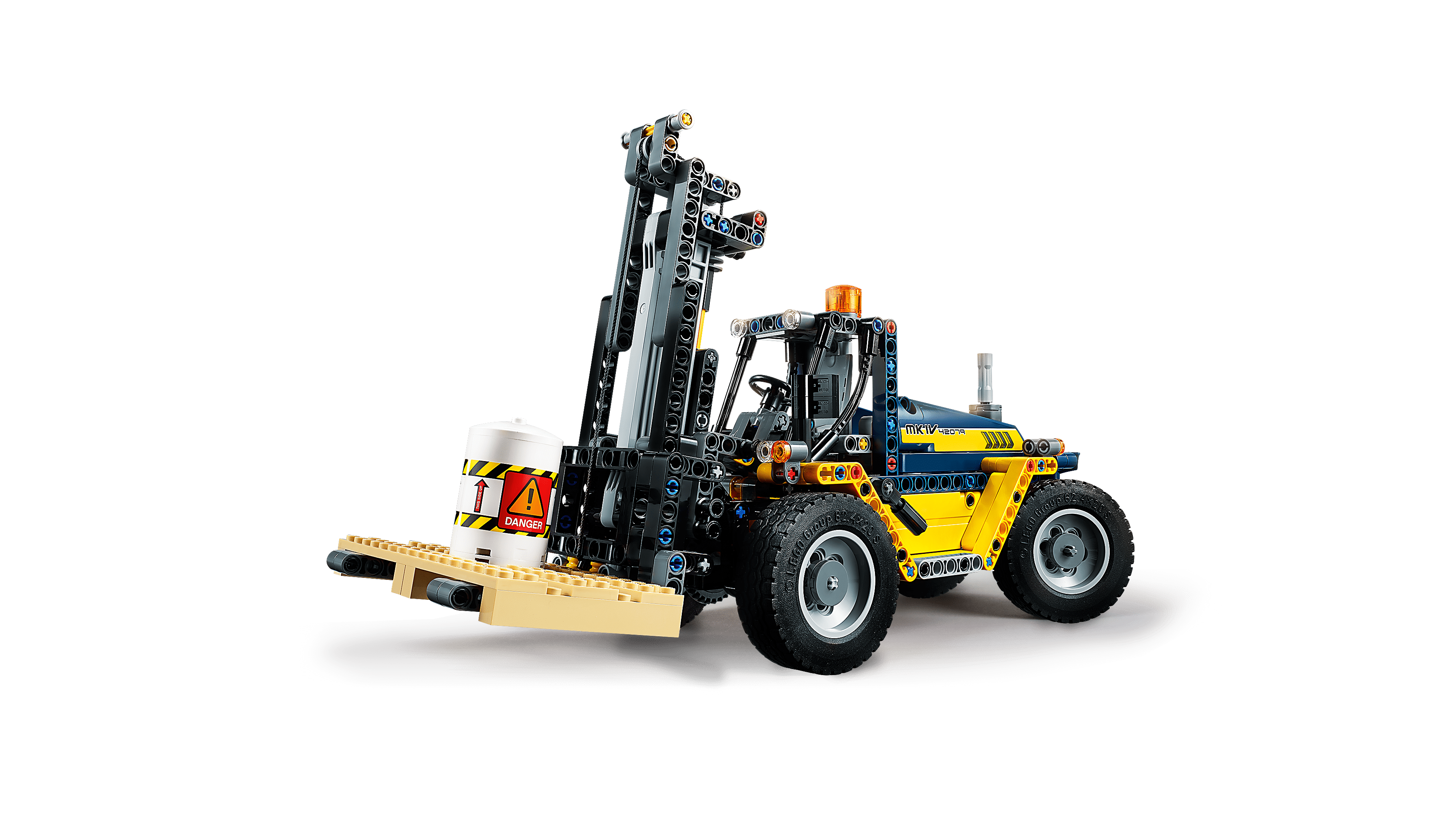 LEGO Technic Heavy Duty Forklift 42079 - Image 4