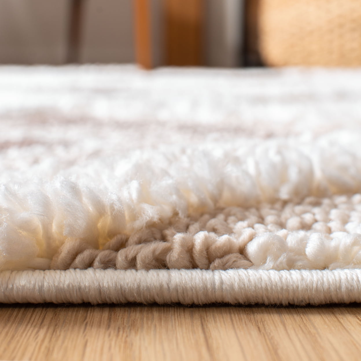 SAFAVIEH Moroccan Tassel Shag Elsie Moroccan Geometric Area Rug, Ivory/Brown, 5'3" x 7'6" - Image 5