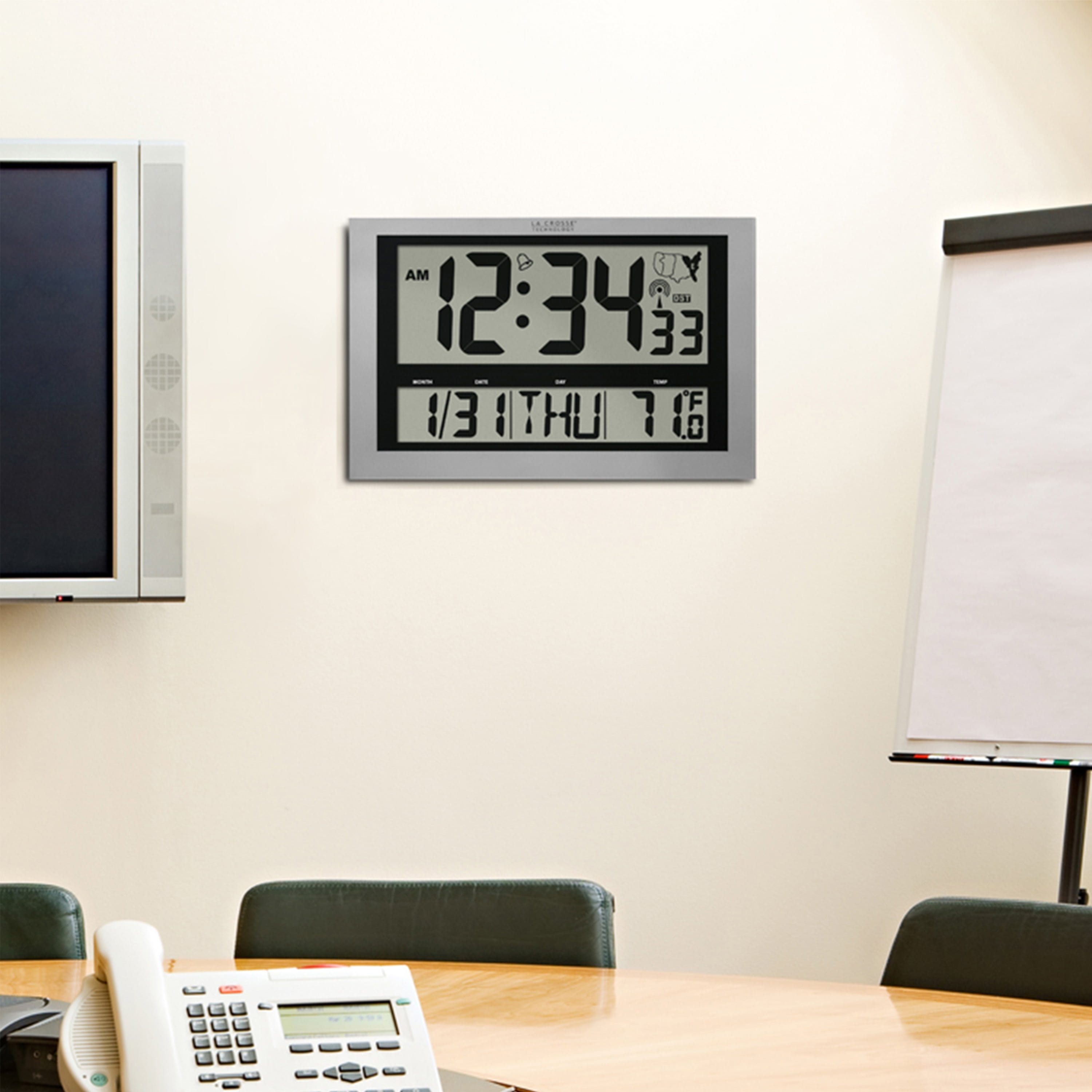 La Crosse Technology 513-1211 Jumbo Atomic Digital Wall Clock with Indoor Temperature - Image 2