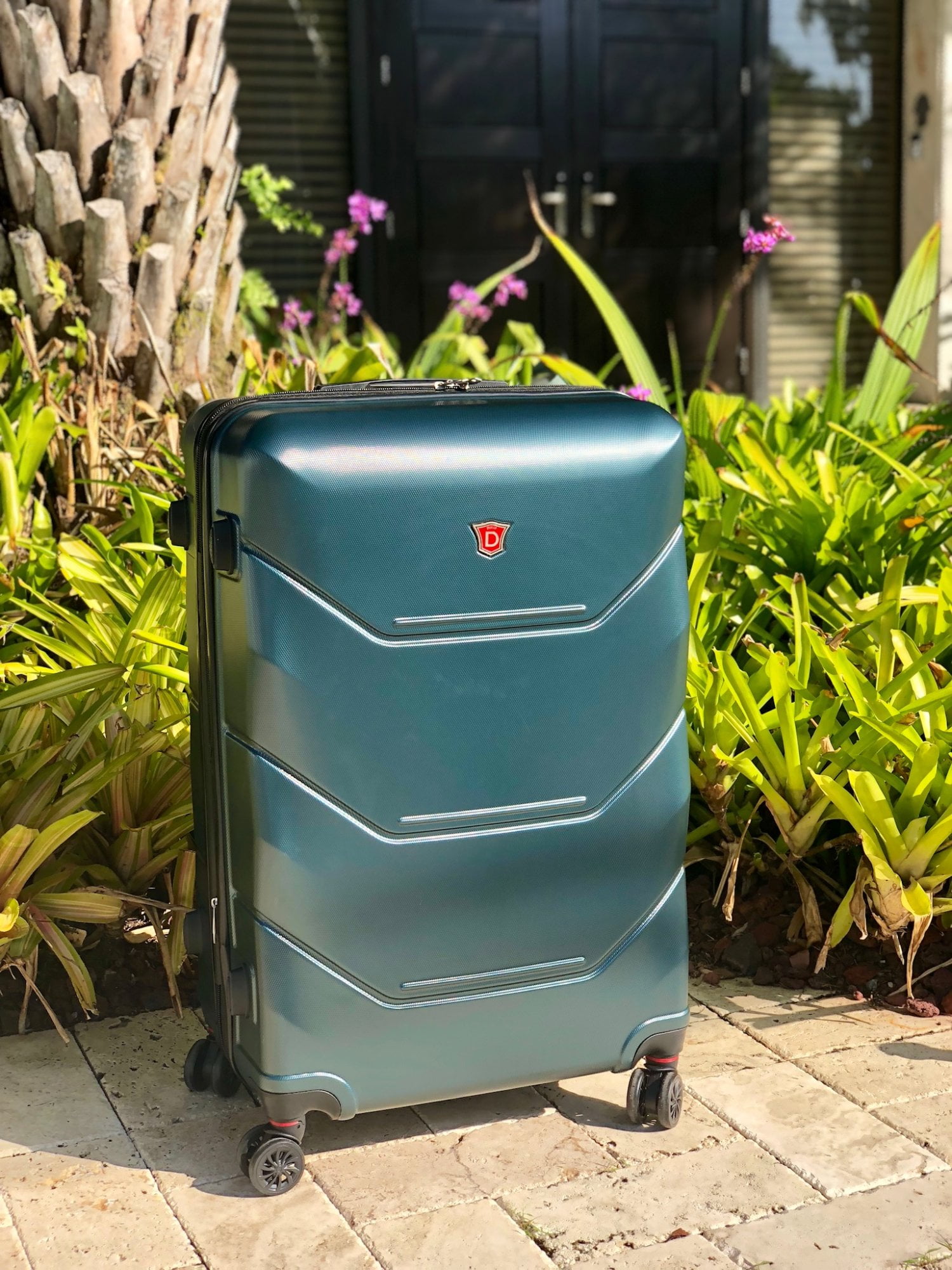 DUKAP Zonix 30" Lightweight Hardside Spinner Luggage - Image 2