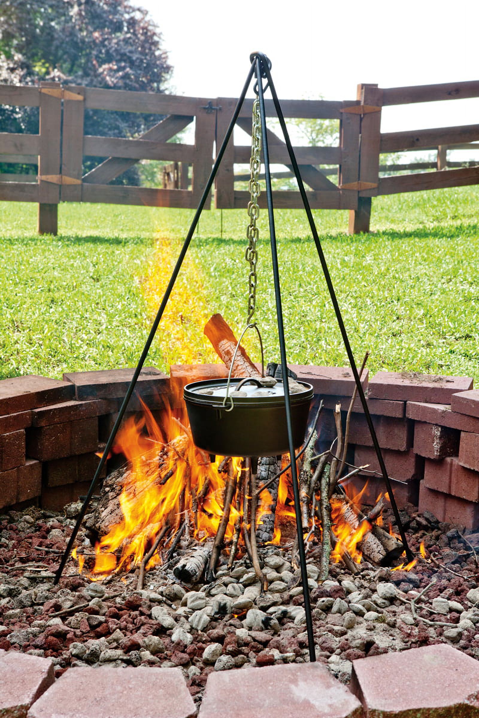 Lodge Cast Iron 60" Camp Tripod - Image 4