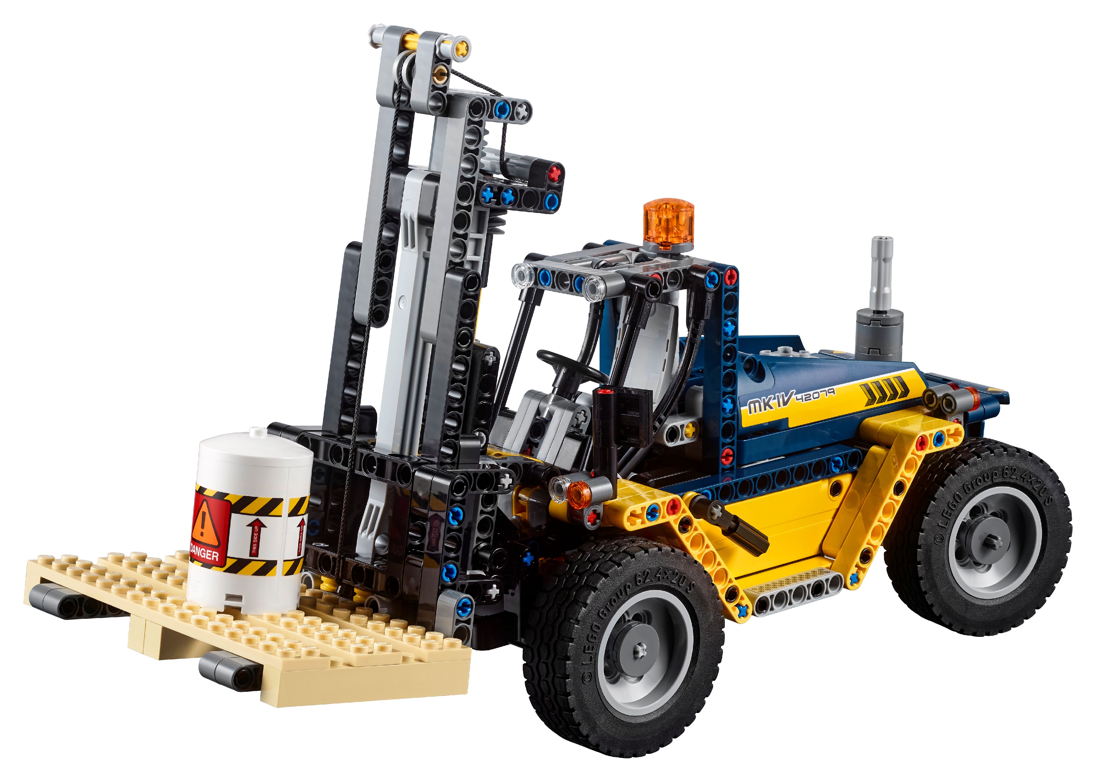 LEGO Technic Heavy Duty Forklift 42079 - Image 6