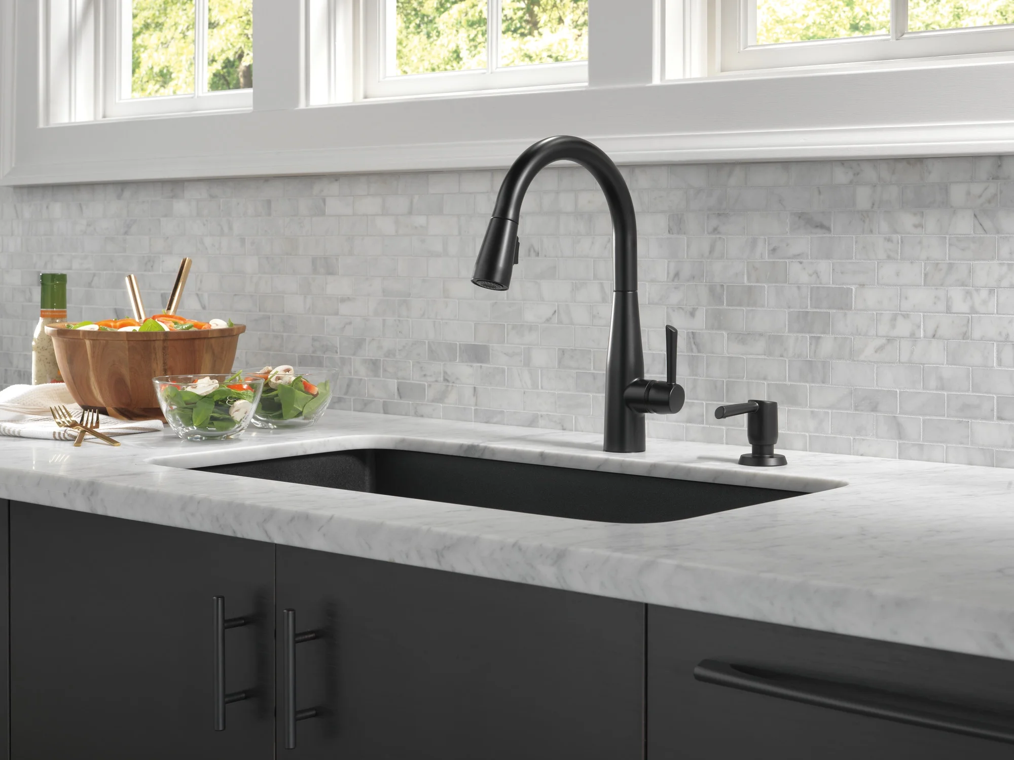 Delta Essa Metal Soap Dispenser - RP100736BL - Matte Black - Image 3