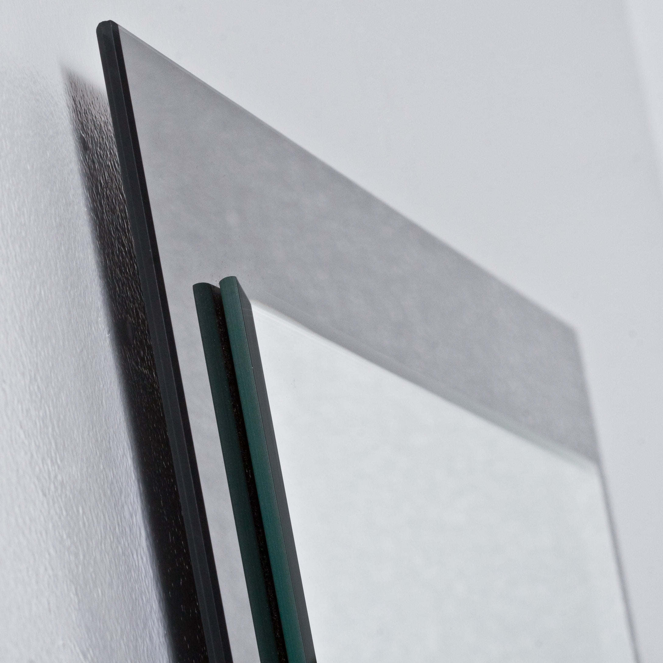 Large 23.6" x 31.5" Rectangular Black Mirror Aris Modern Wall Mirror by Décor Wonderland - Image 4