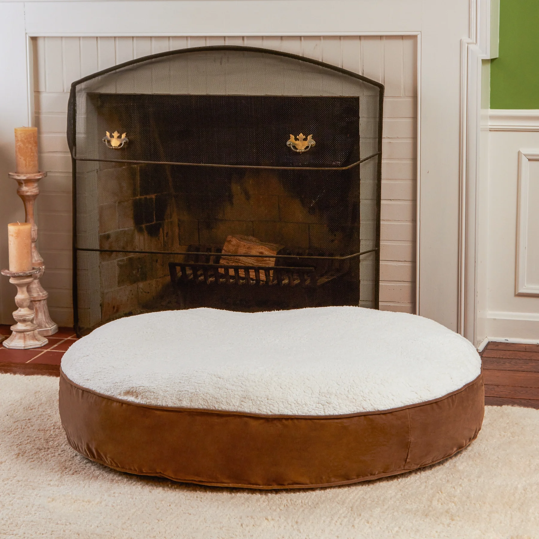 Happy Hounds Scout Sherpa Round Pillow Dog Bed, Latte, Large (42 x 42 in.) - Image 8