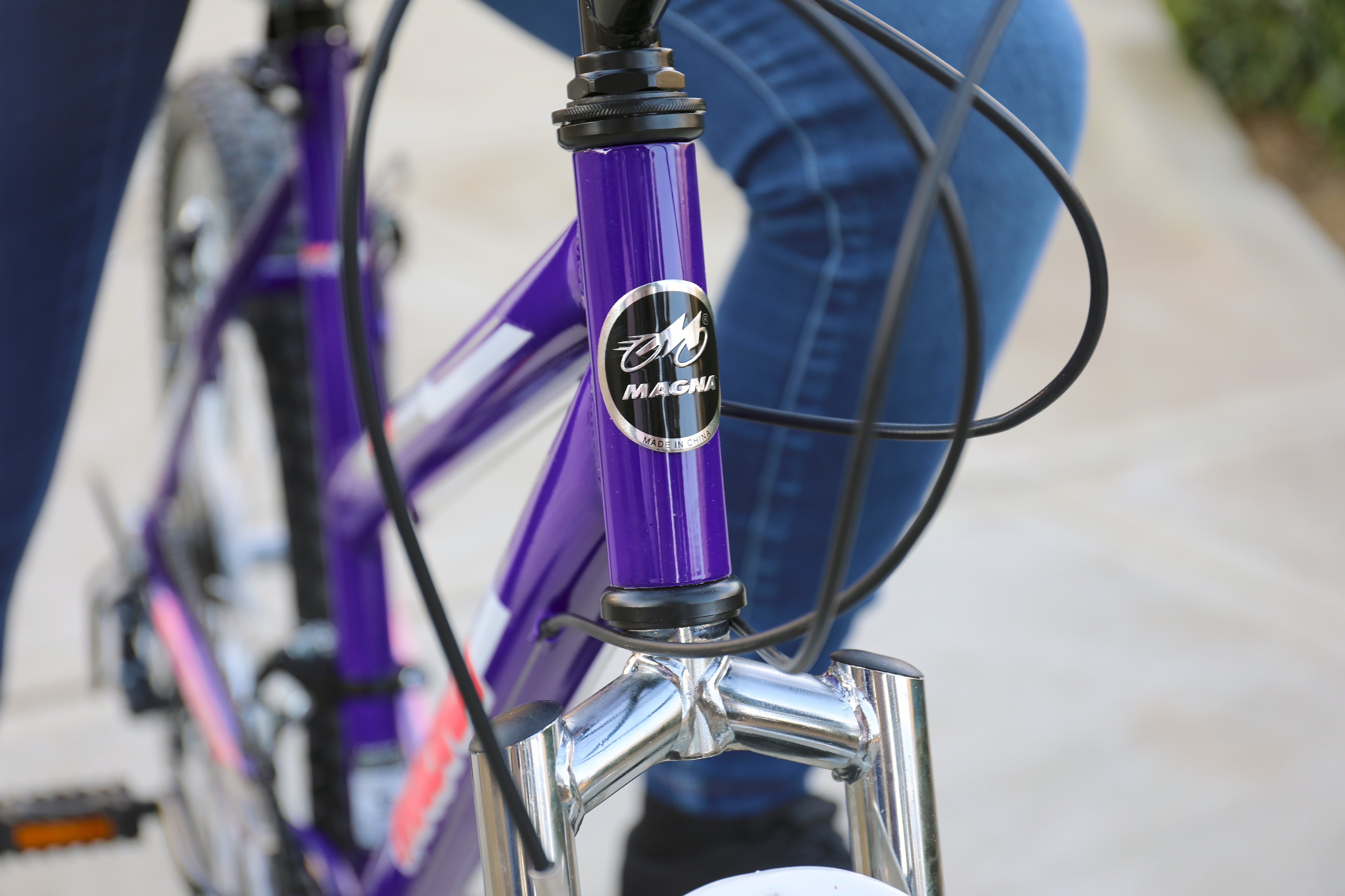 Dynacraft Magna 24-Inch Girls Hybrid Bike For Age 12-99 Years - Image 8