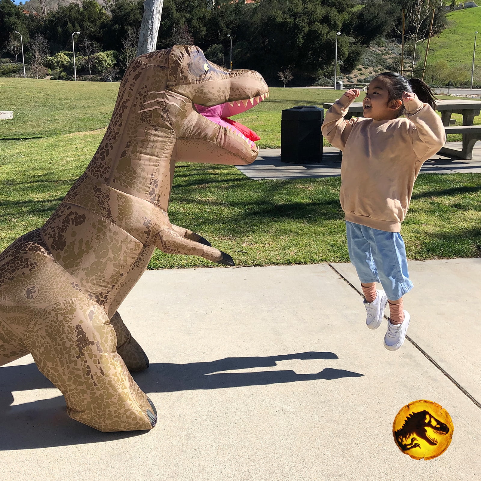 AirTitans Jurassic World Massive Attack T-Rex Remote Control Inflatable Over 6 feet Long with More than a Dozen T-Rex Sound Effects - Image 4