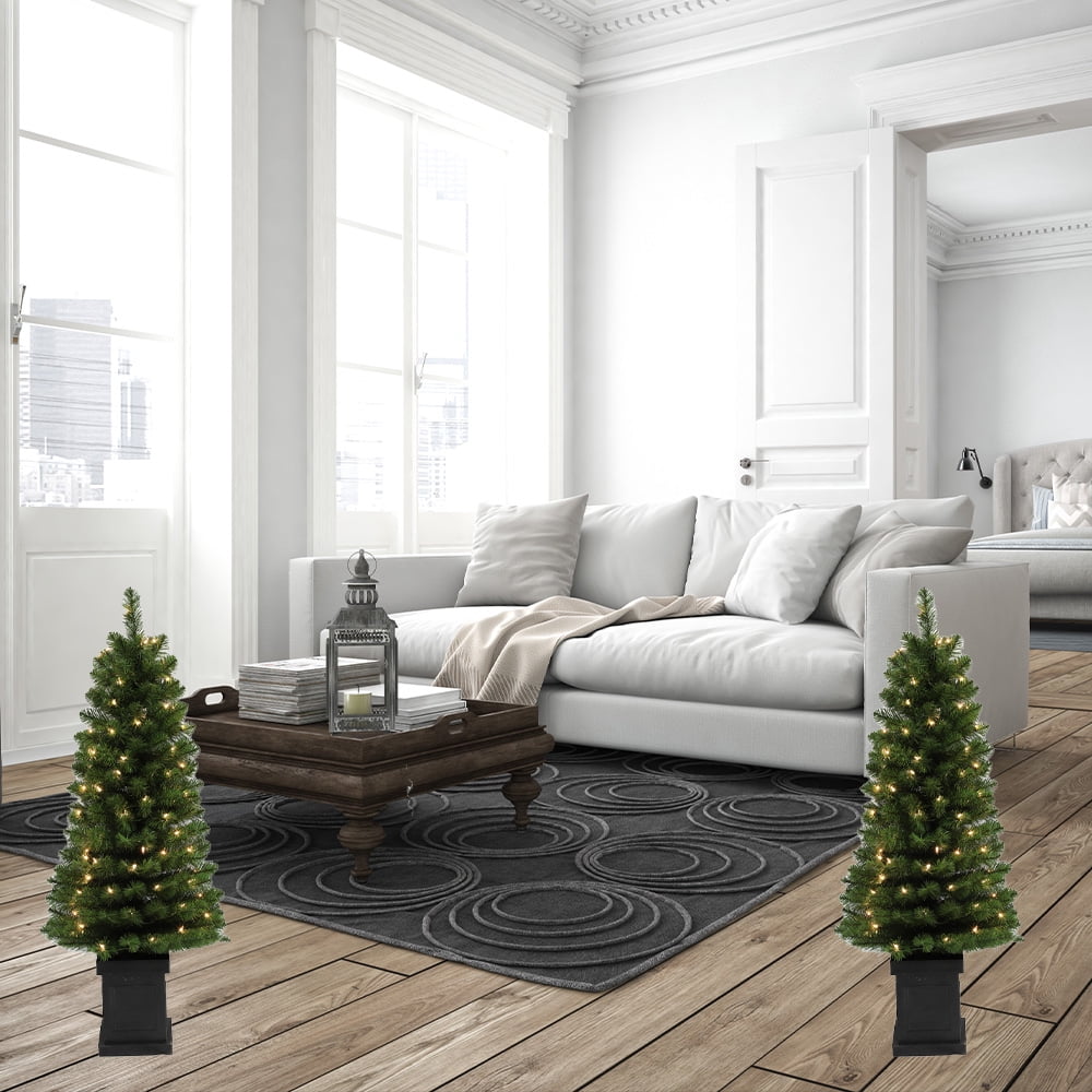 Puelo 4ft Prelit Canadian Douglas Fir Christmas Trees Set of Two, 100 Clear Lights, Indoor/Outdoor - Image 2