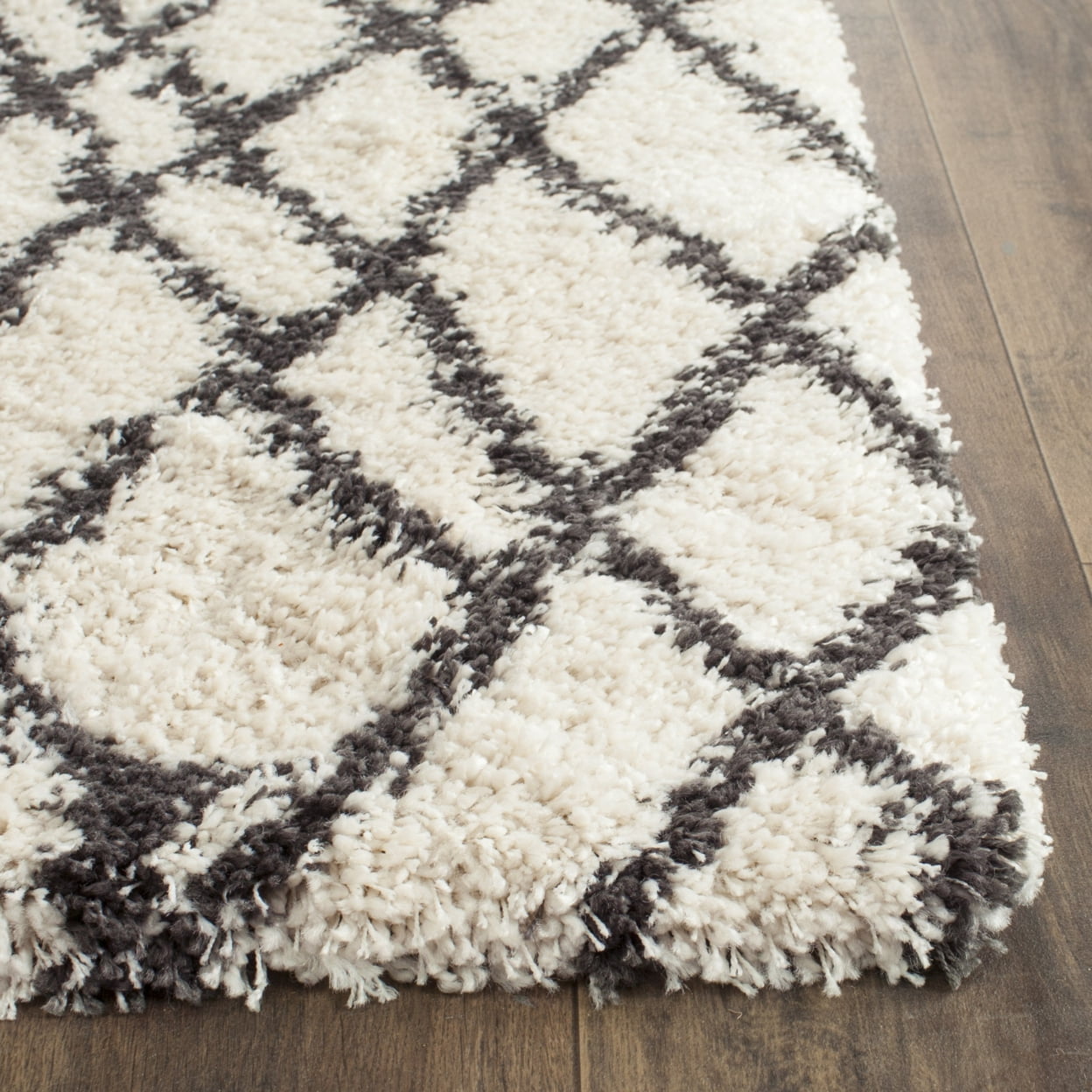 SAFAVIEH Belize Katriona Abstract Plush Shag Area Rug, Ivory/Charcoal, 3' x 5' - Image 6