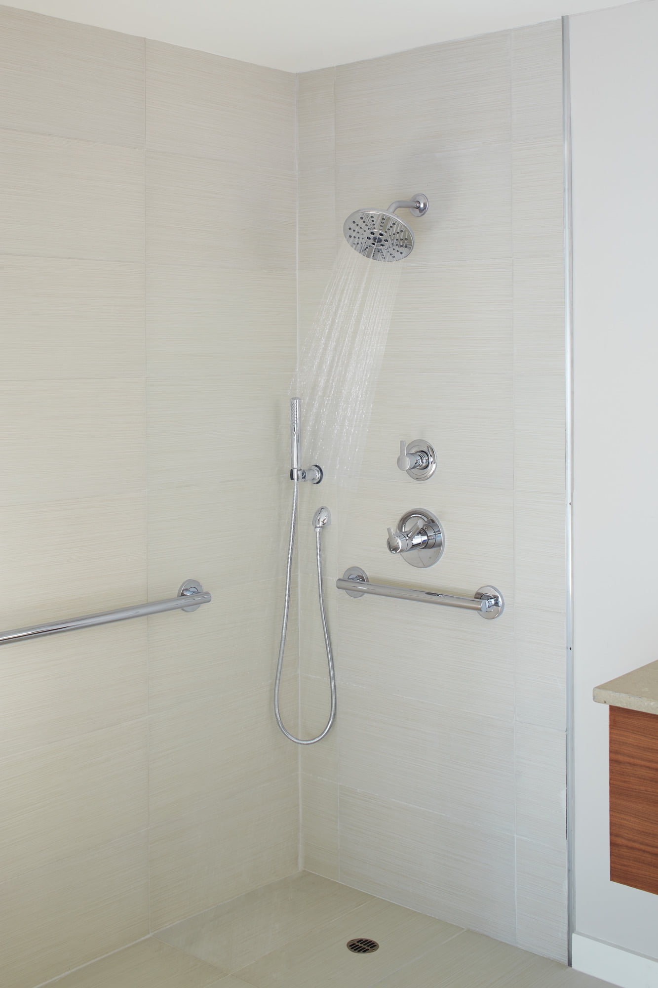Grail 1-Spray Premium Adjustable Wall-Mount Hand Shower in Chrome 55085 - Image 4