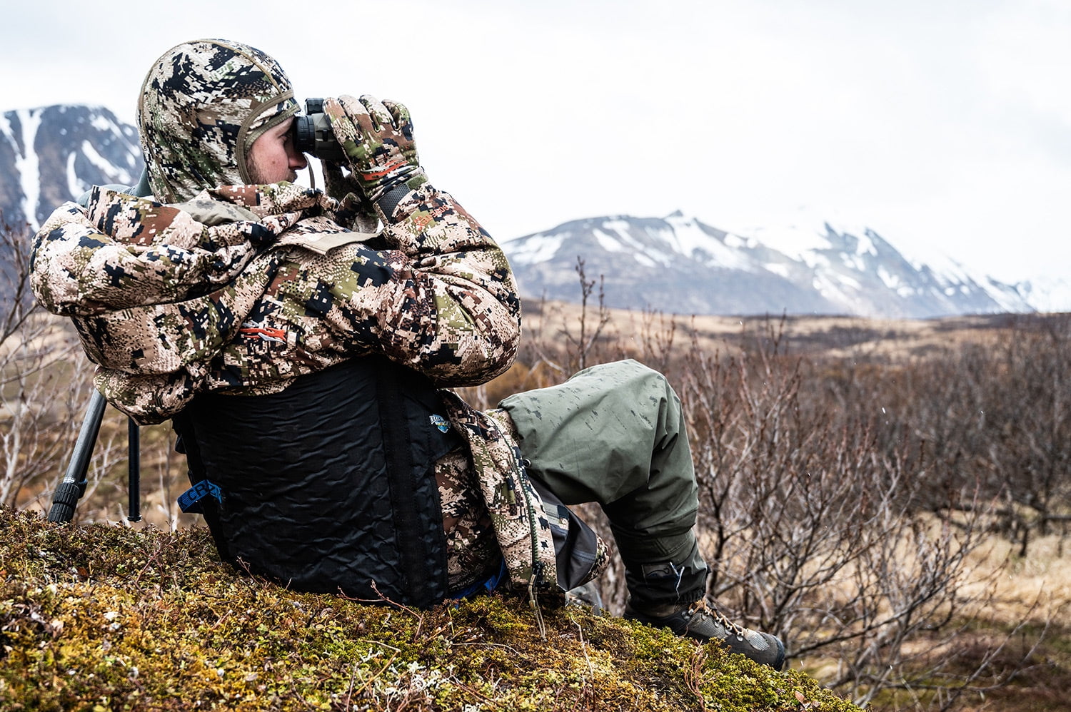 Crazy Creek HEX 2.0 Original Chair, Packable and Lightweight, Olive - Image 9